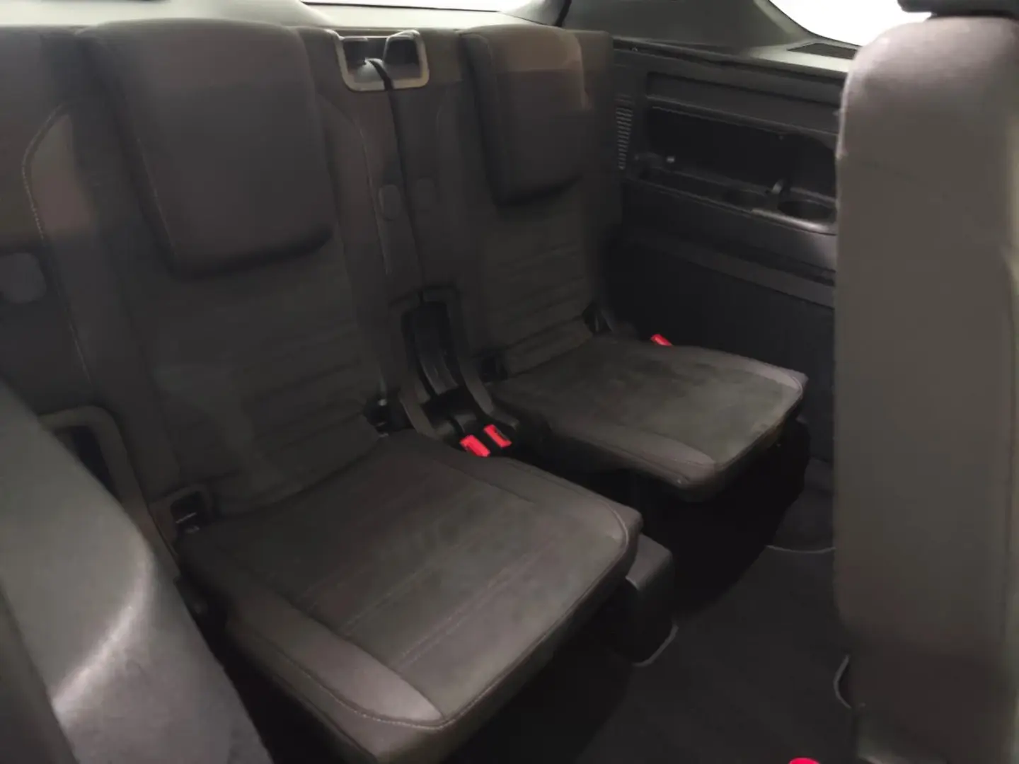 Volkswagen Touran 1.6 TDI Highline 12