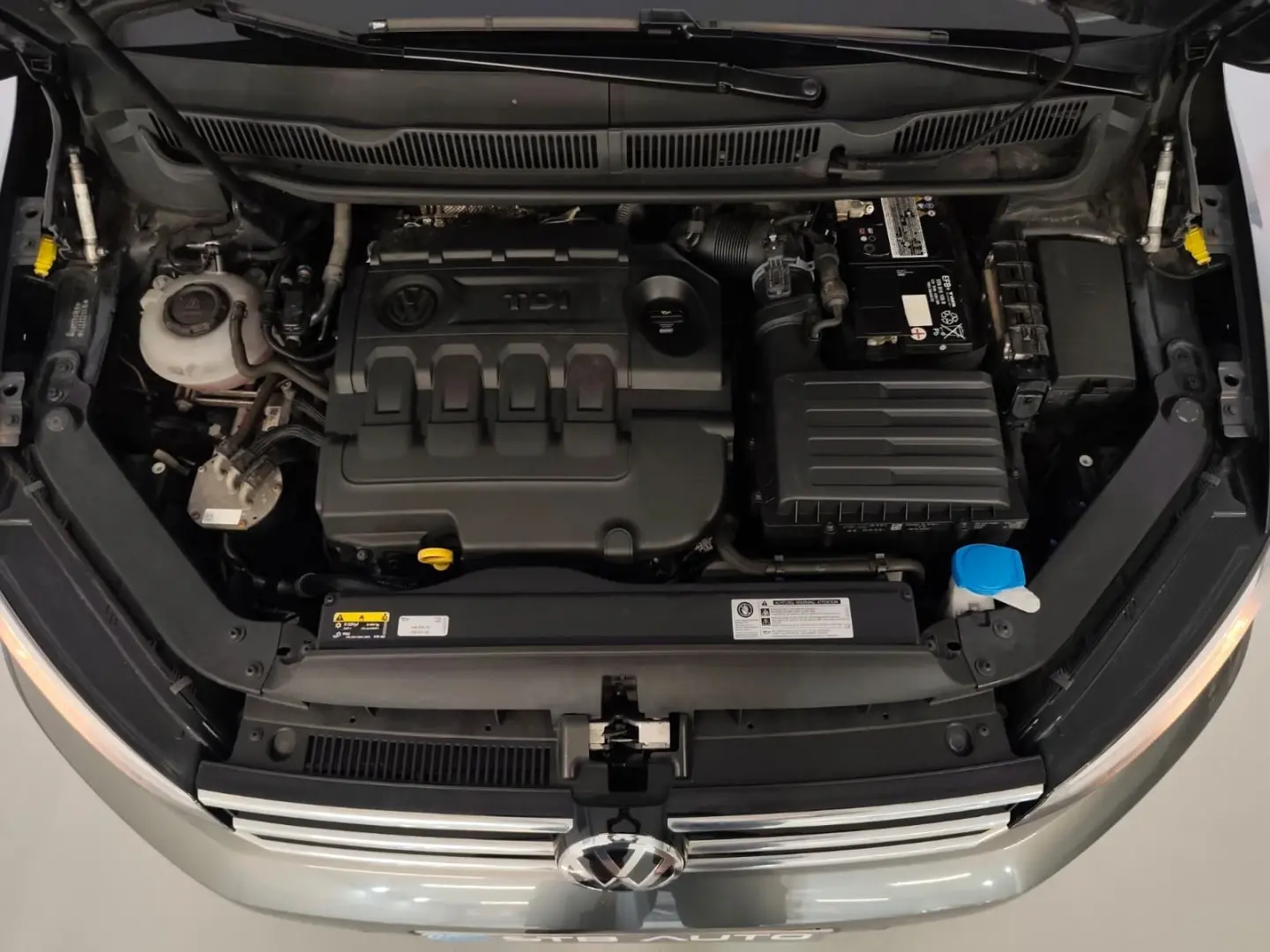 Volkswagen Touran 1.6 TDI Highline 36