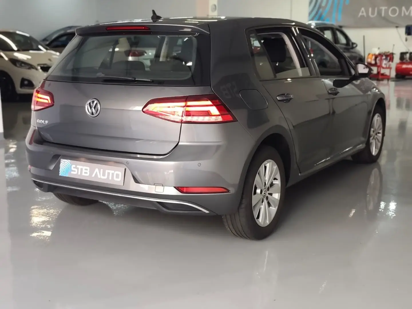 Volkswagen Golf 1.0 TSI Confortline DSG 21