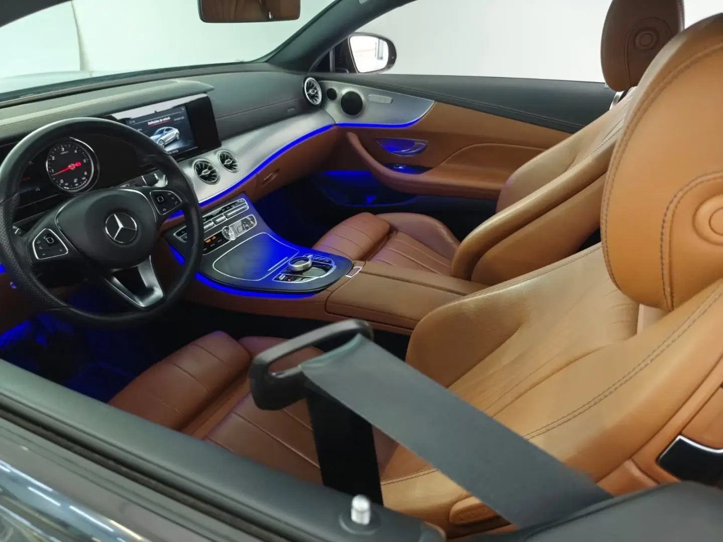 Mercedes-Benz E 220 6