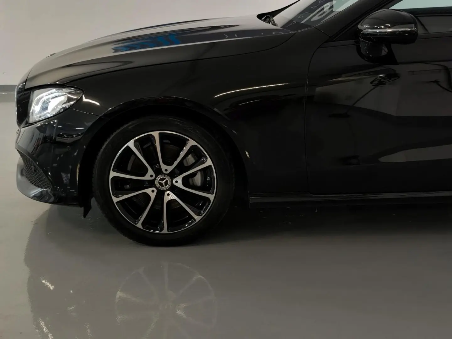 Mercedes-Benz E 220 5