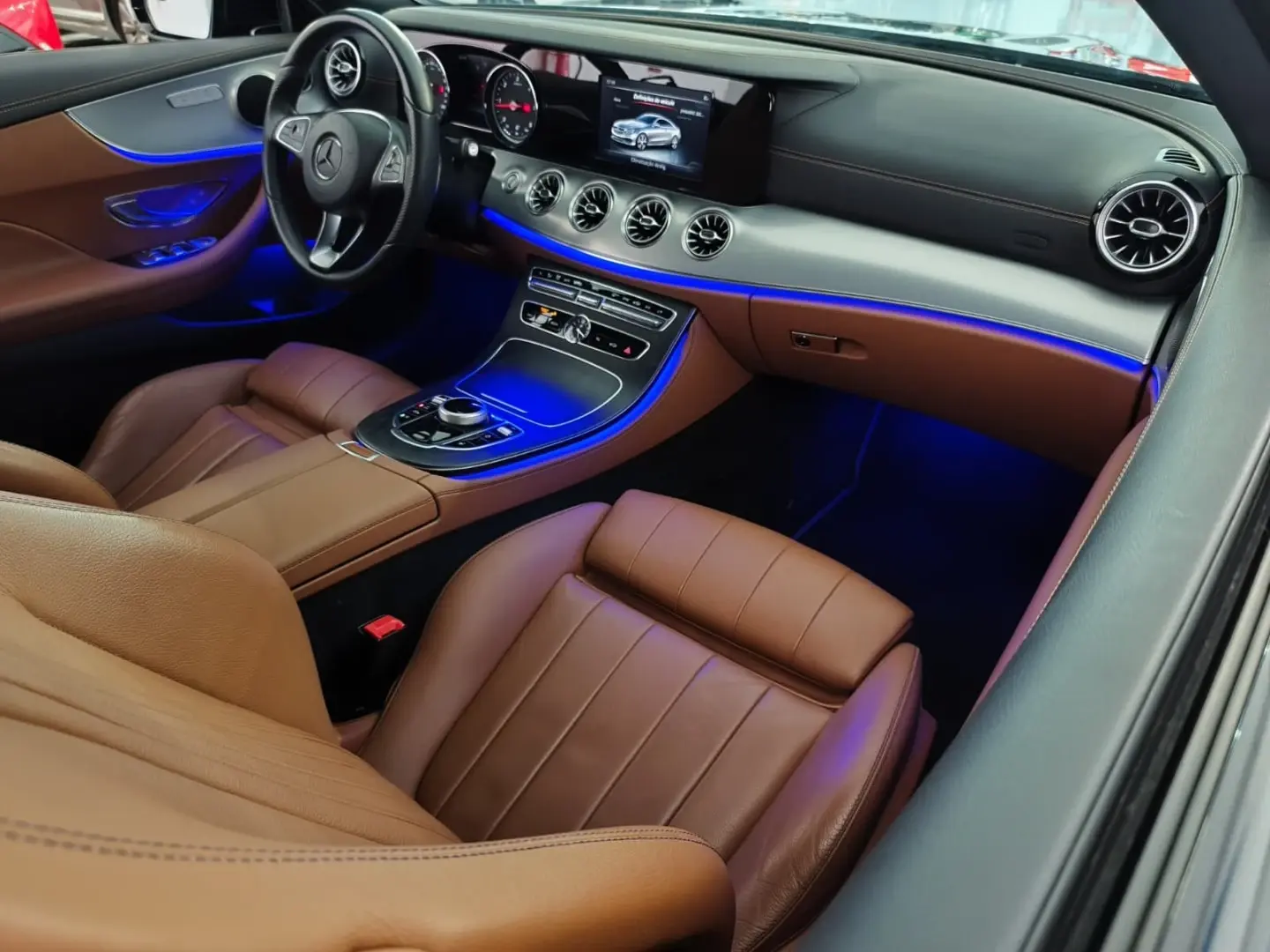 Mercedes-Benz E 220 7