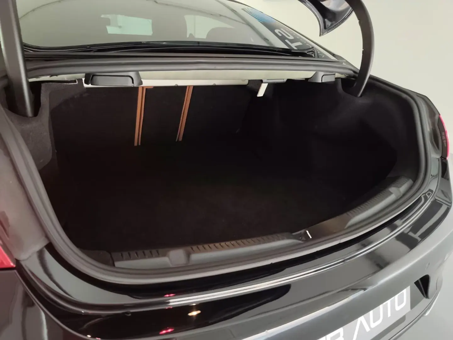 Mercedes-Benz E 220 38