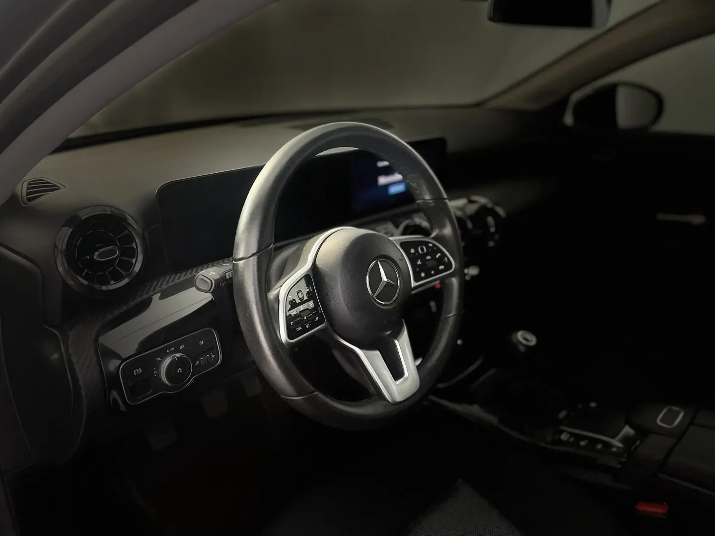 Mercedes-Benz A 160 Style Plus 8