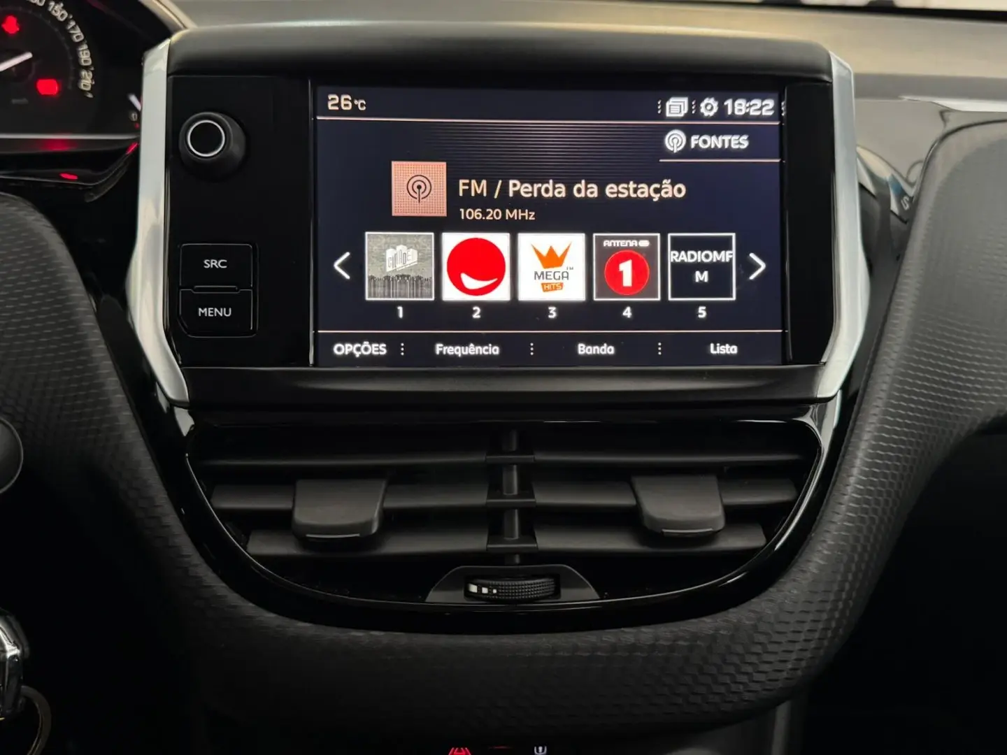 Peugeot 2008 1.2 PureTech Signature 32
