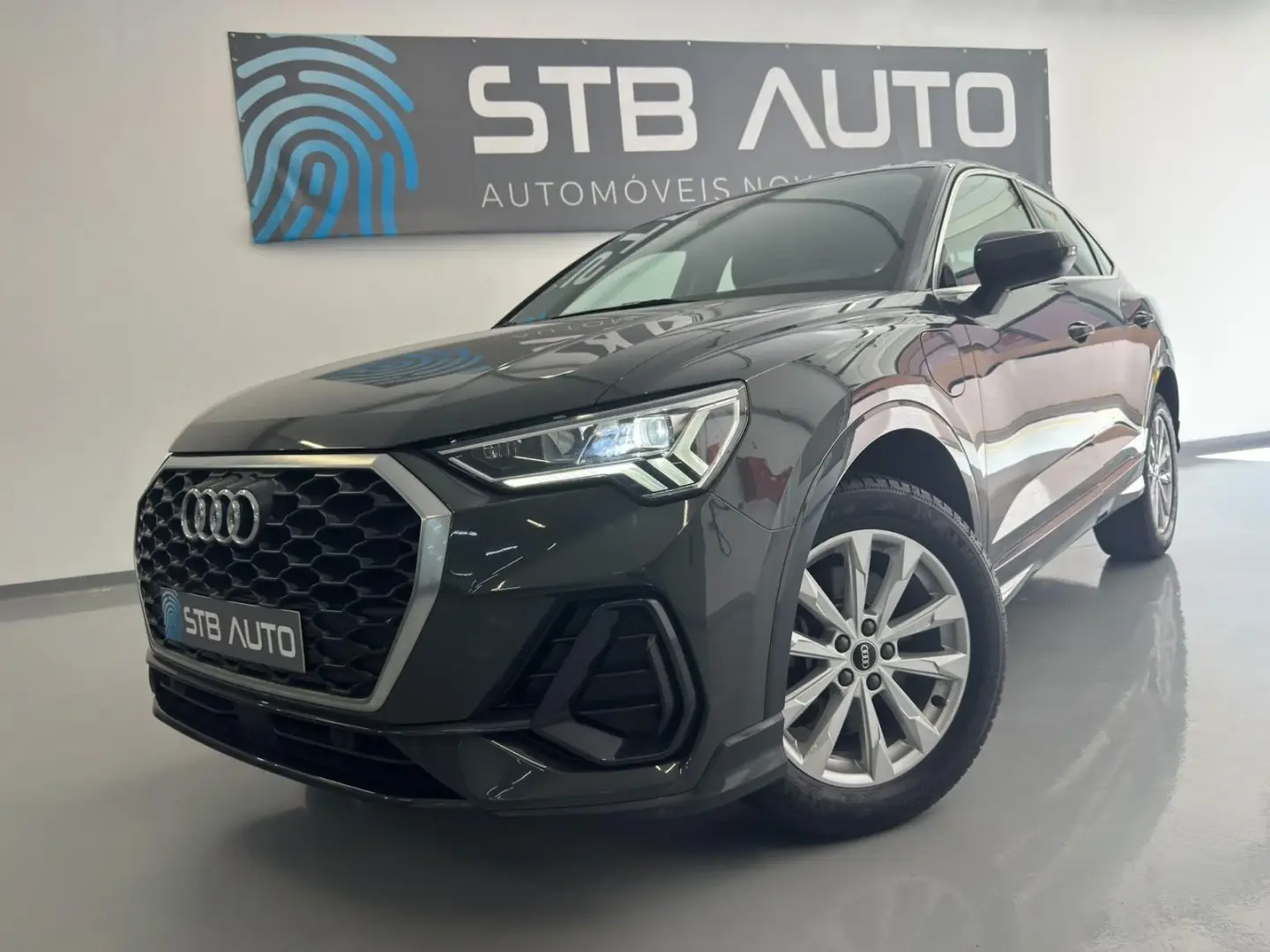 Audi Q3 Sportback 45 TFSIe S tronic 2