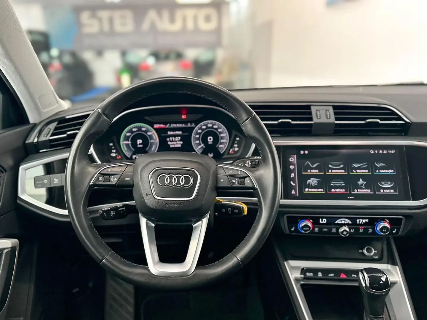 Audi Q3 Sportback 45 TFSIe S tronic 10
