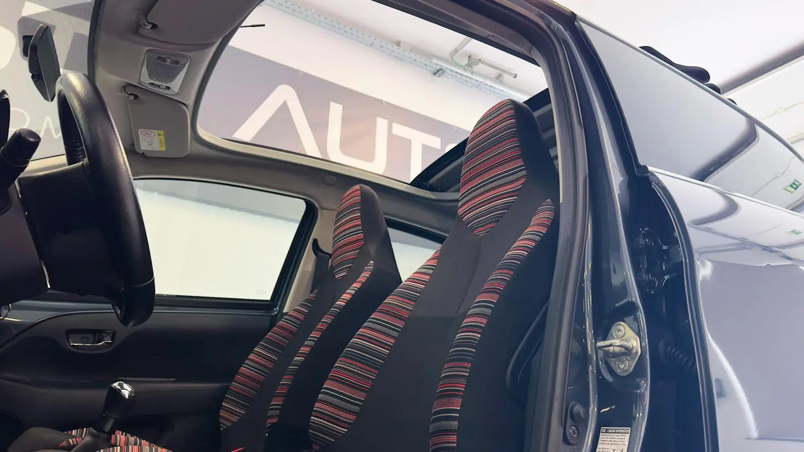 Citroen C1 Airscape 1.0 VTi Shine 9