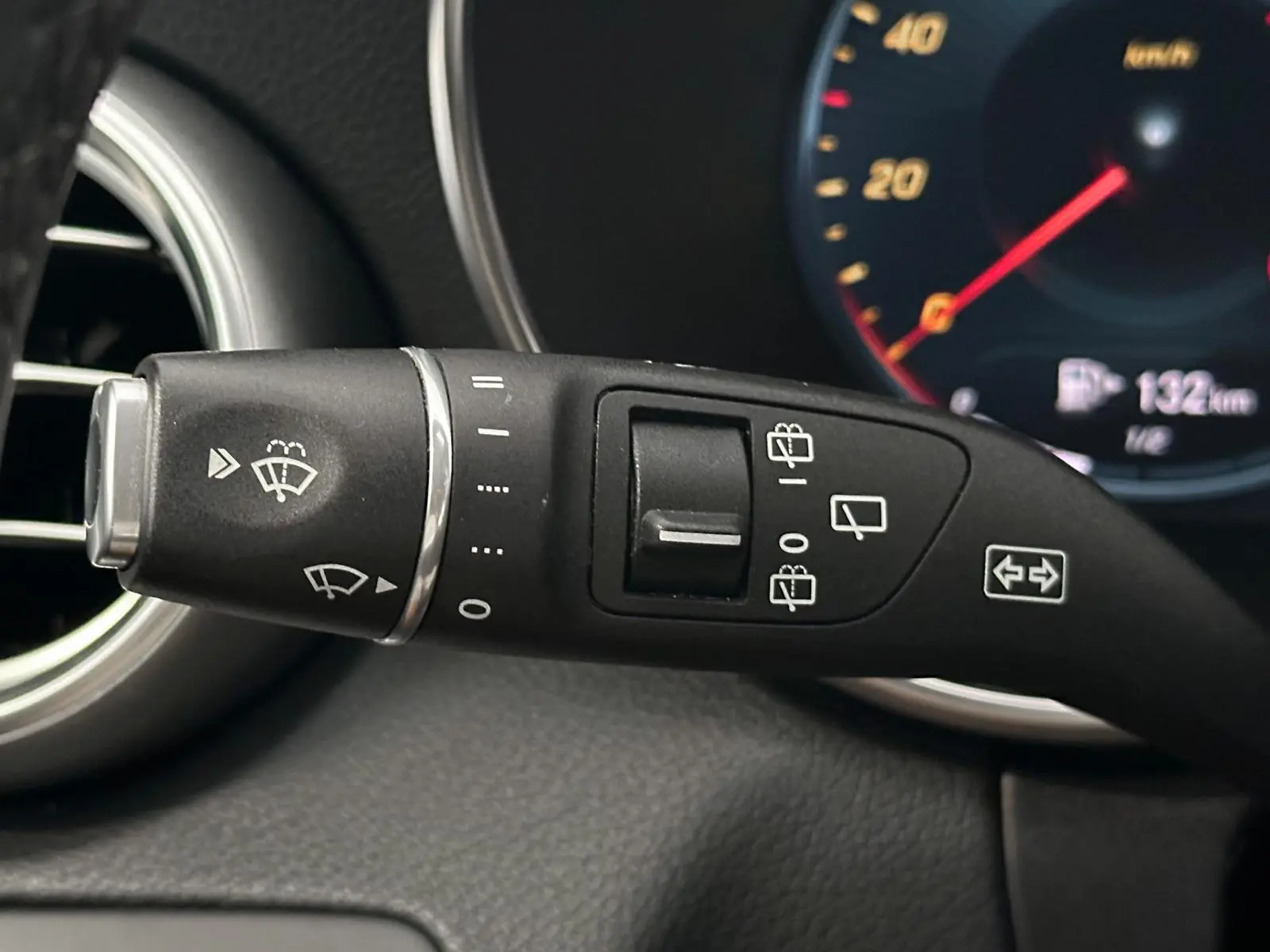 Mercedes-Benz C 300 de T 9G-TRONIC Avantgarde 12
