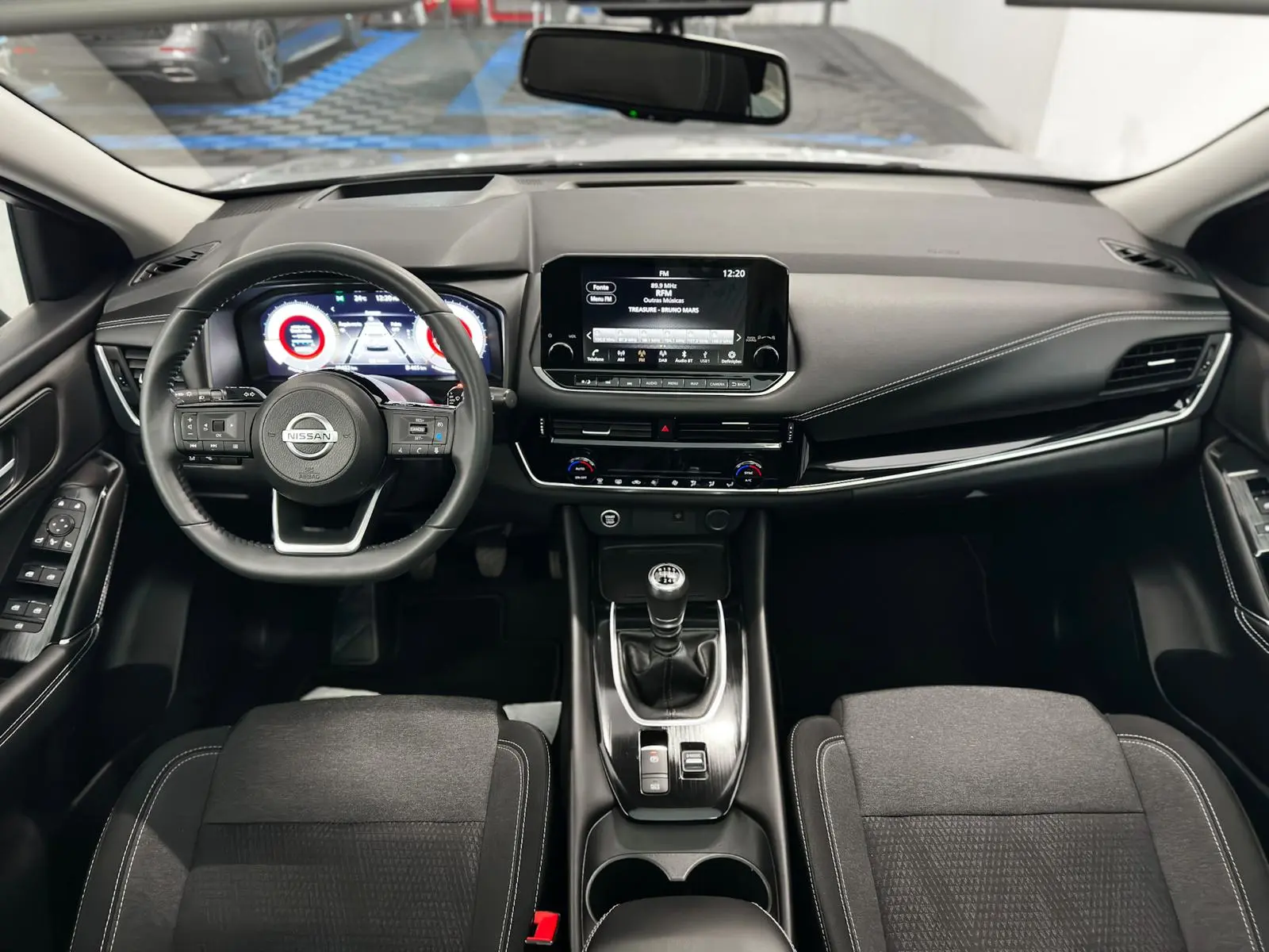 Nissan Qashqai 1.3 DIG-T MHEV Premiere Edition 9
