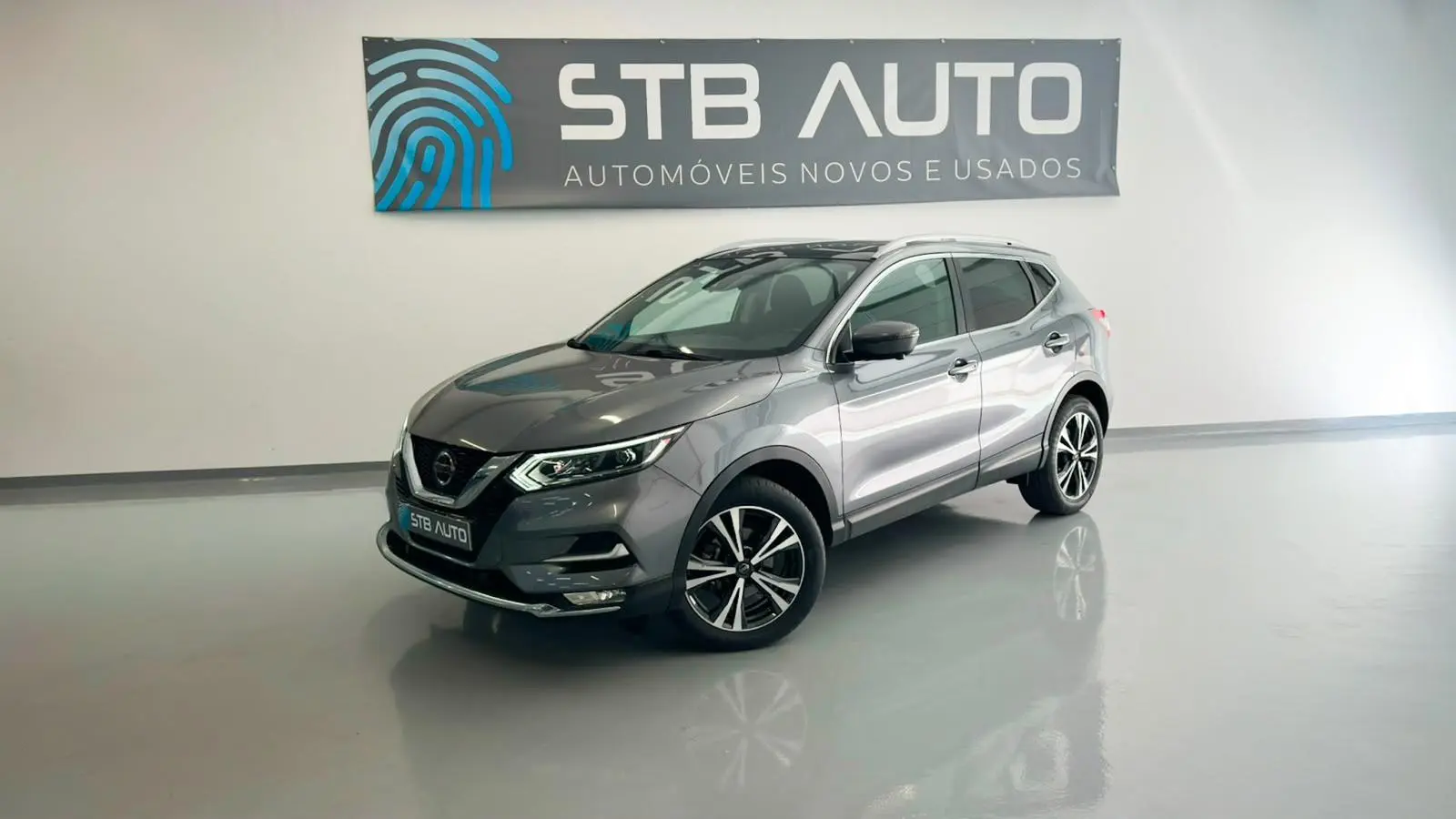 Nissan Qashqai 1.3 DIG-T N-Connecta J18 1