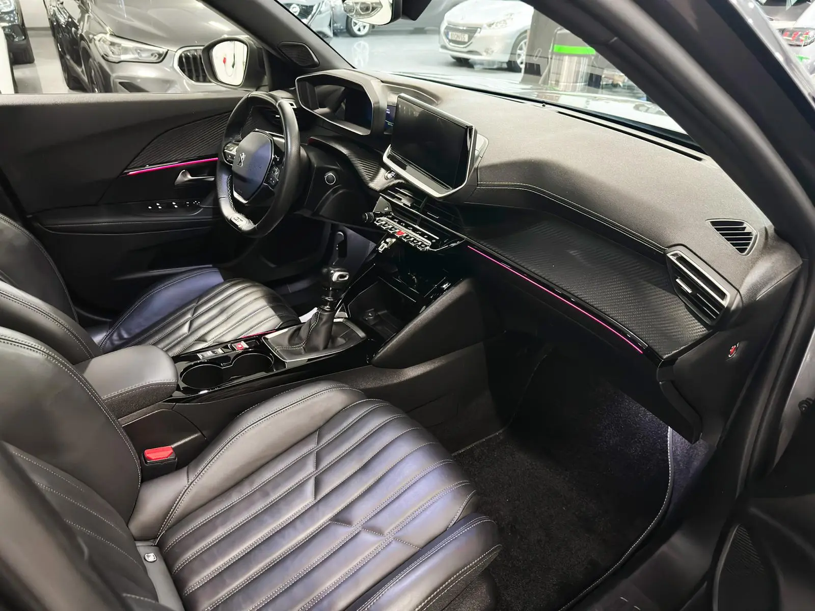 Peugeot 2008 1.2 PureTech GT Line 10
