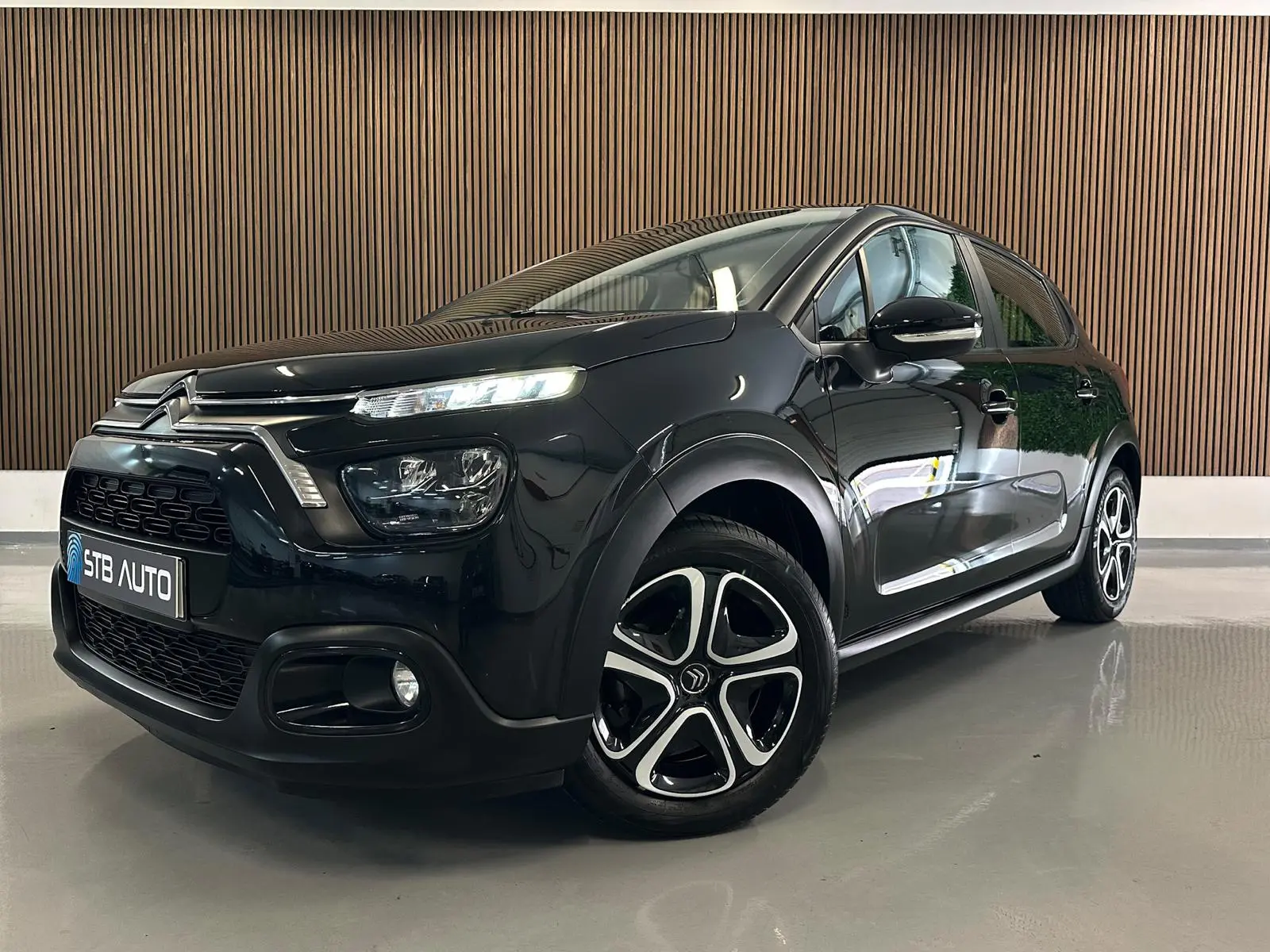 Citroen C3 1.2 PureTech Plus 28