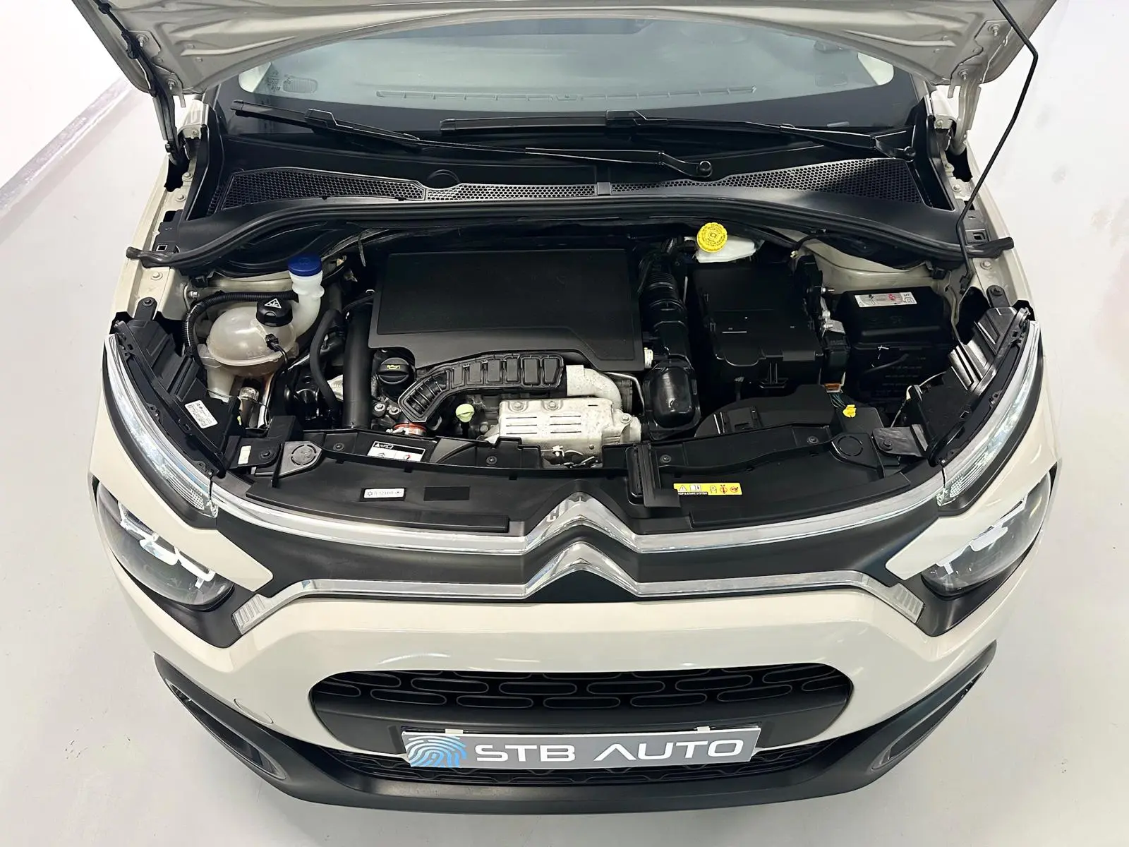 Citroen C3 Pure Tech S&S Feel 15