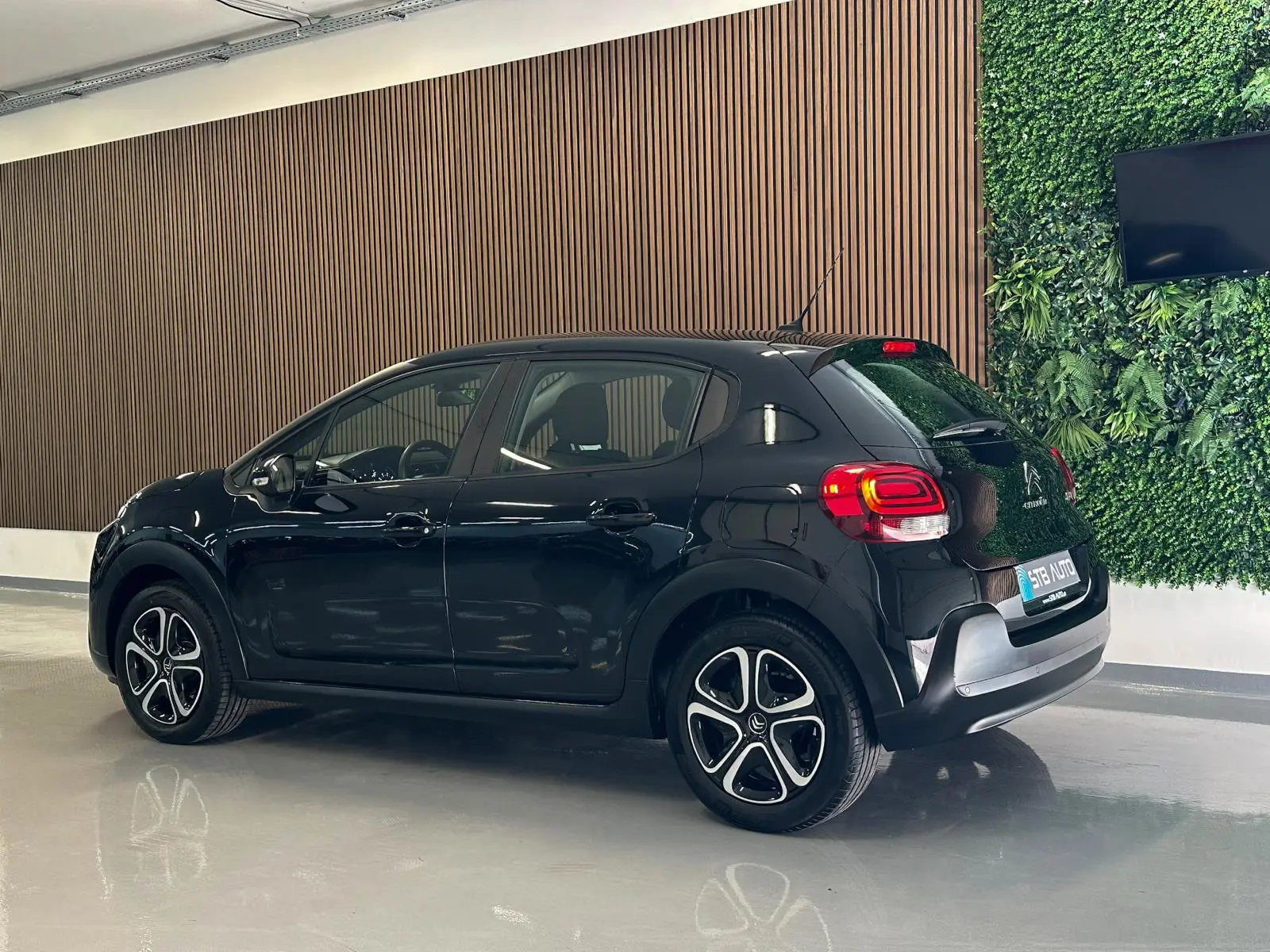 Citroen C3 1.2 PureTech Plus 3