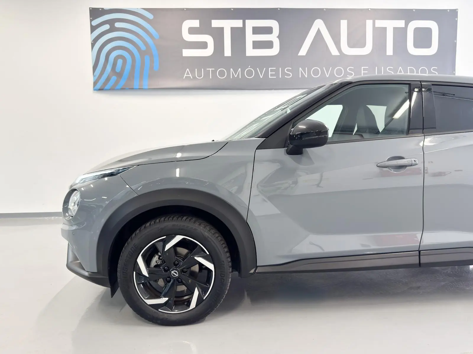 Nissan Juke 1.0 DIG-T N-Connecta DCT 16