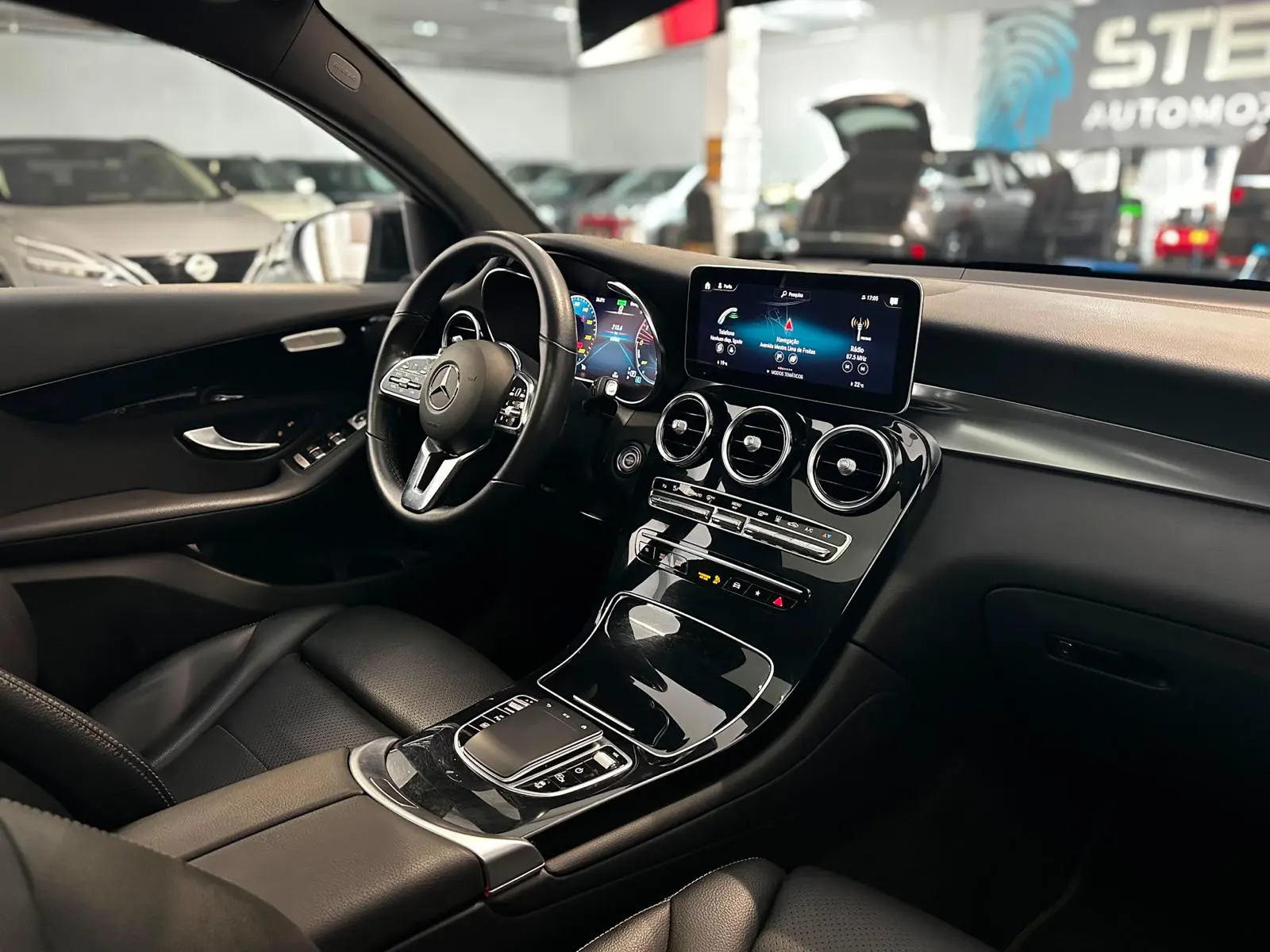 Mercedes-Benz GLC 300 de Coupé 4Matic 34