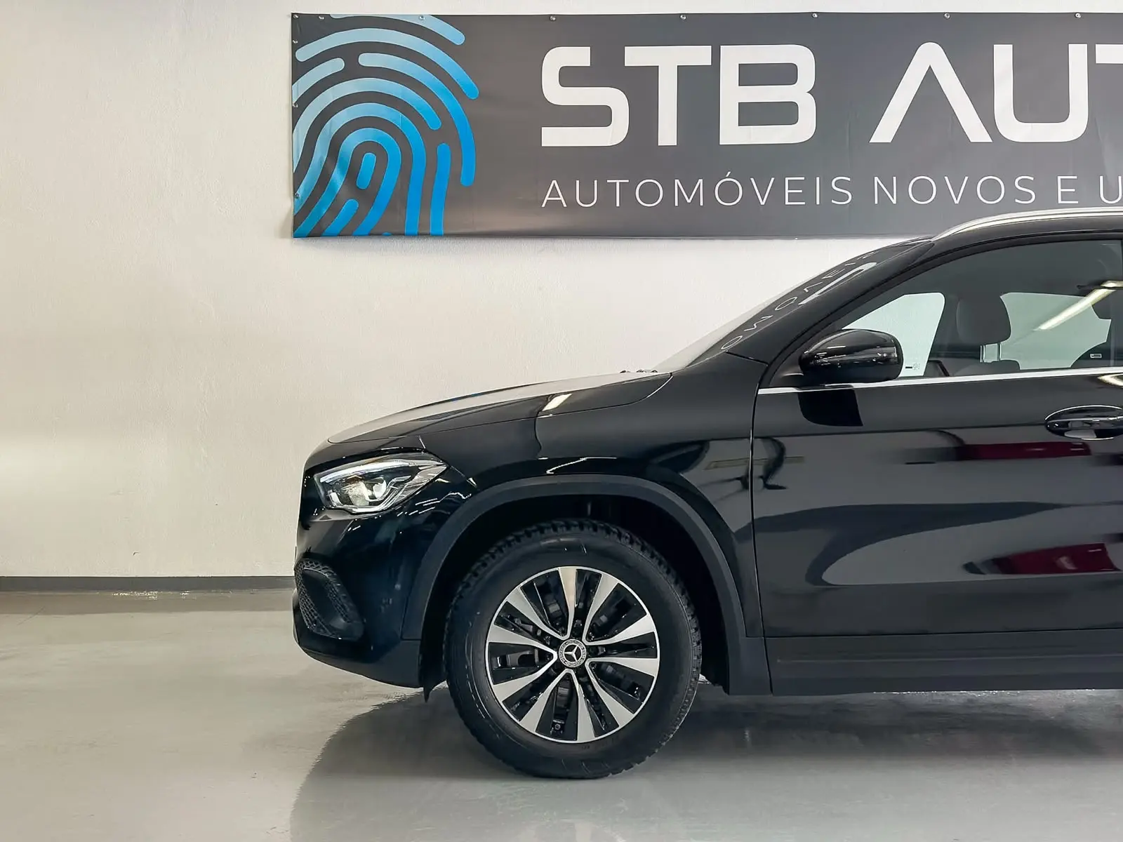 Mercedes-Benz GLA 250 e Progressive 4