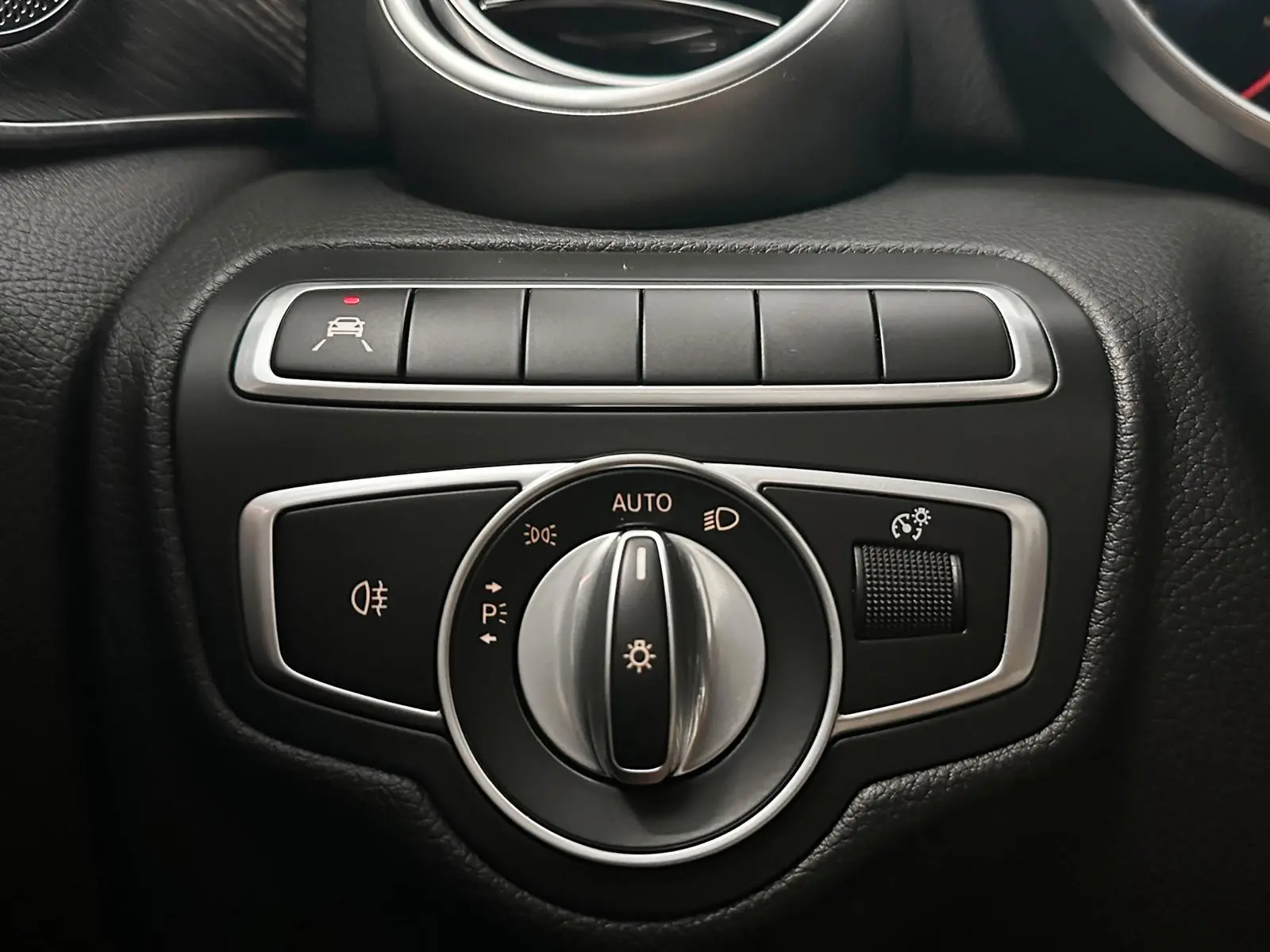 Mercedes-Benz C 300 de T 9G-TRONIC Avantgarde 29