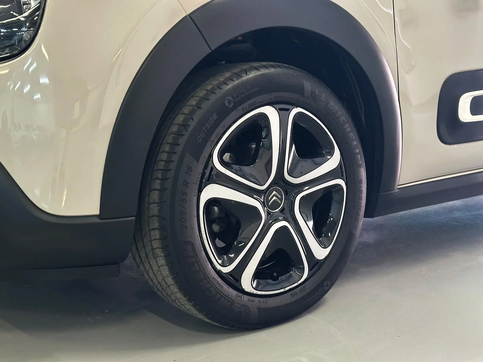 Citroen C3 Pure Tech S&S Feel 16