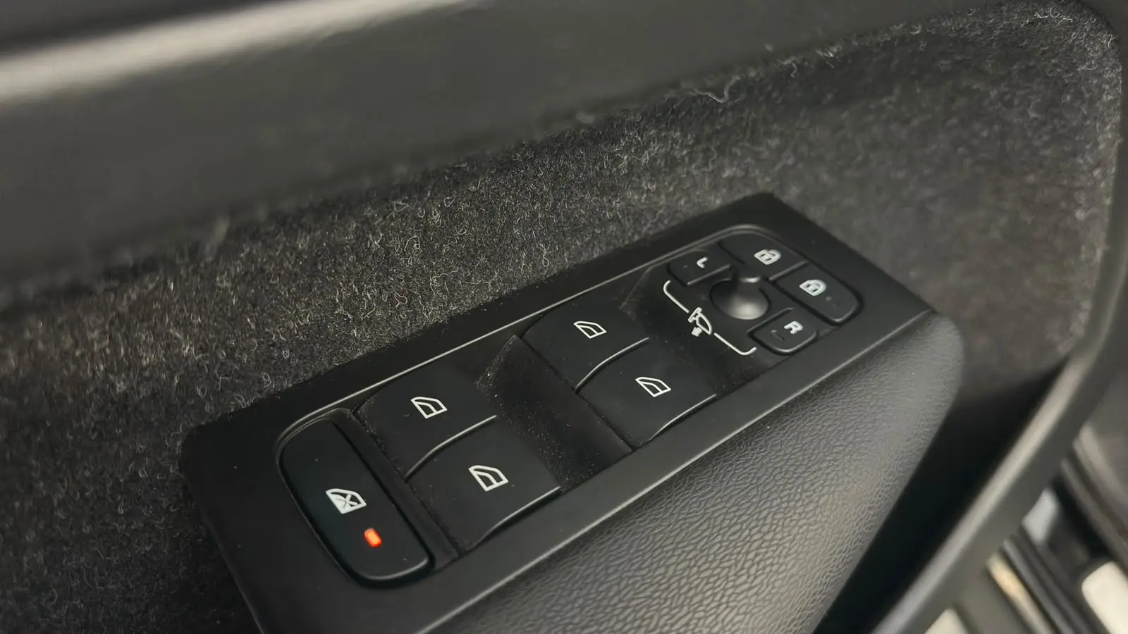 Volvo XC 40 1.5 T5 PHEV Inscription Expression 22