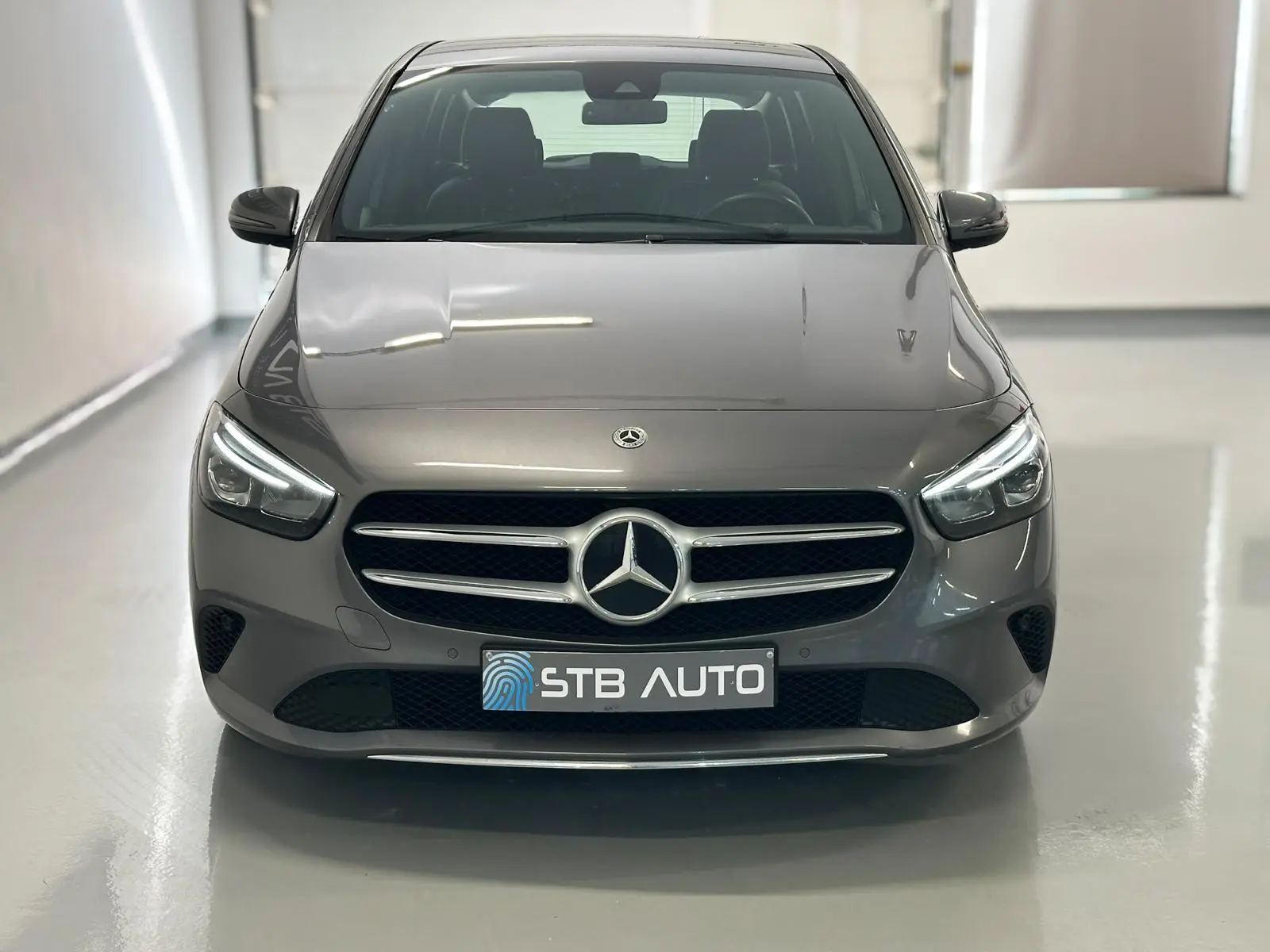 Mercedes-Benz B 180 7G-DCT Progressive 4