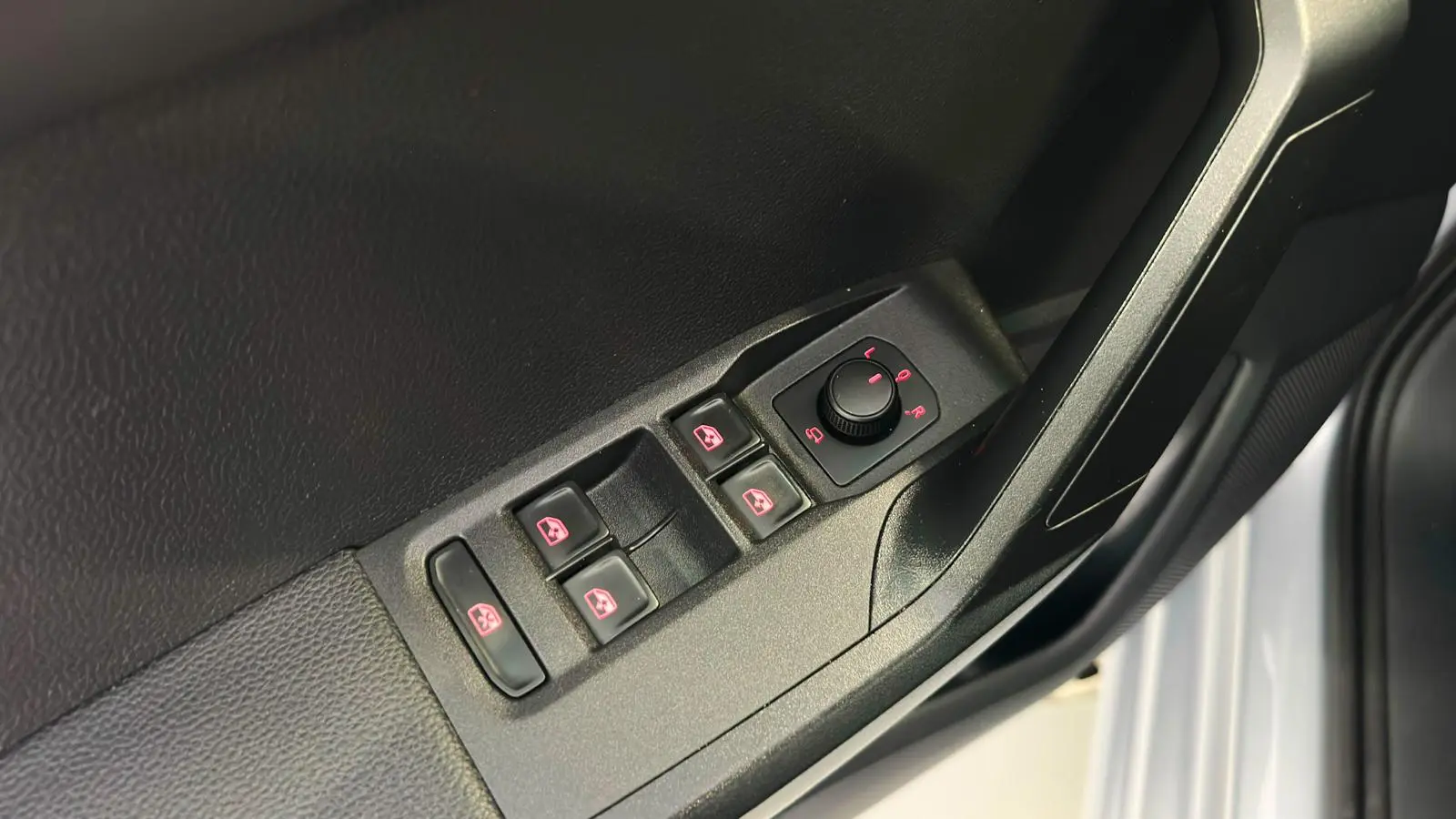 SEAT Ibiza 1.0 TSI STYLE 27