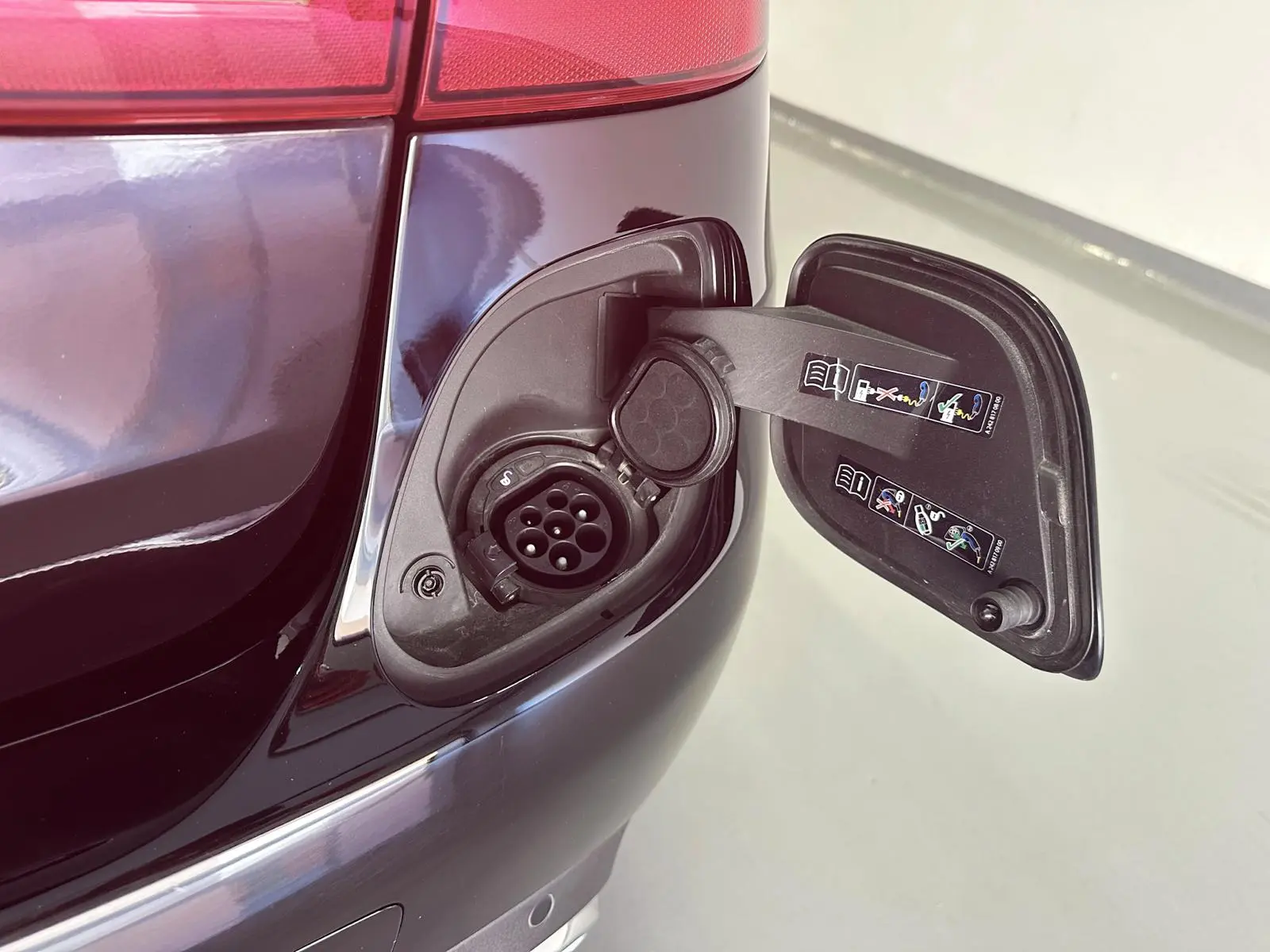 Mercedes-Benz C 300 de T 9G-TRONIC Avantgarde 32