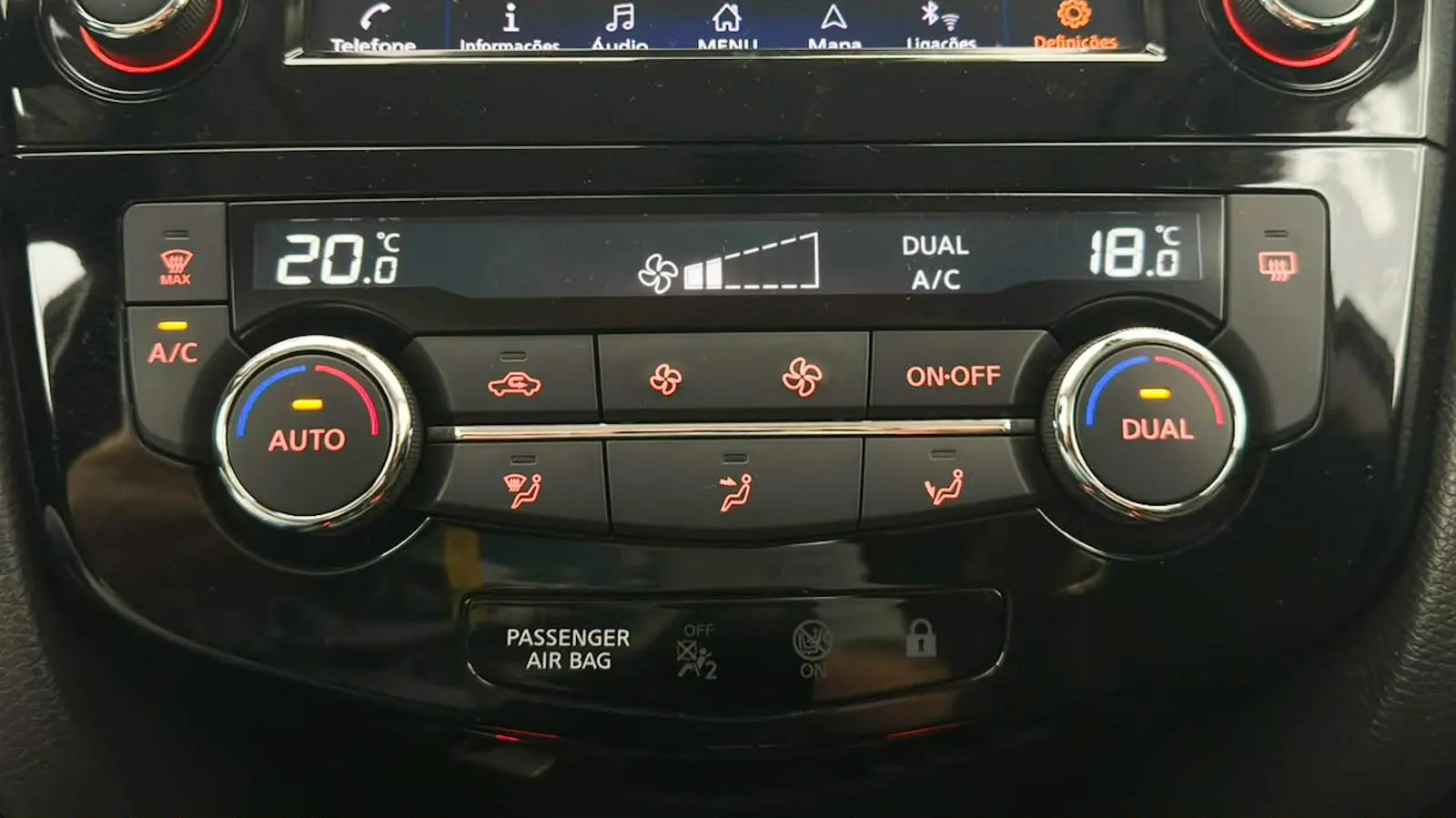 Nissan Qashqai 1.3 DIG-T N-Connecta J18 22
