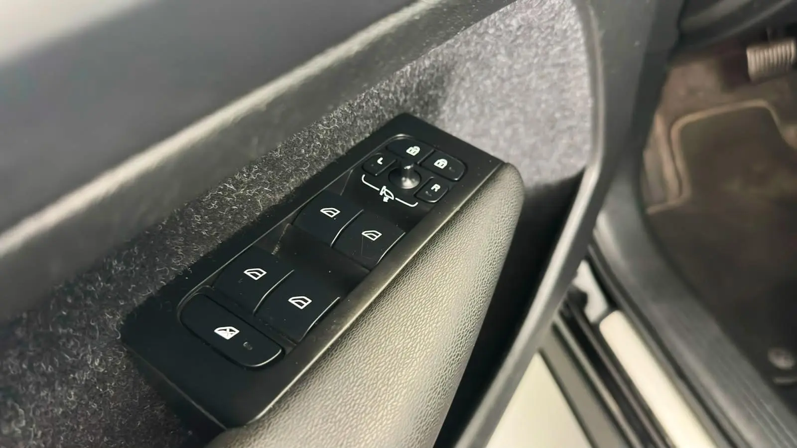 Volvo XC 40 1.5 T5 PHEV Inscription Expression 33