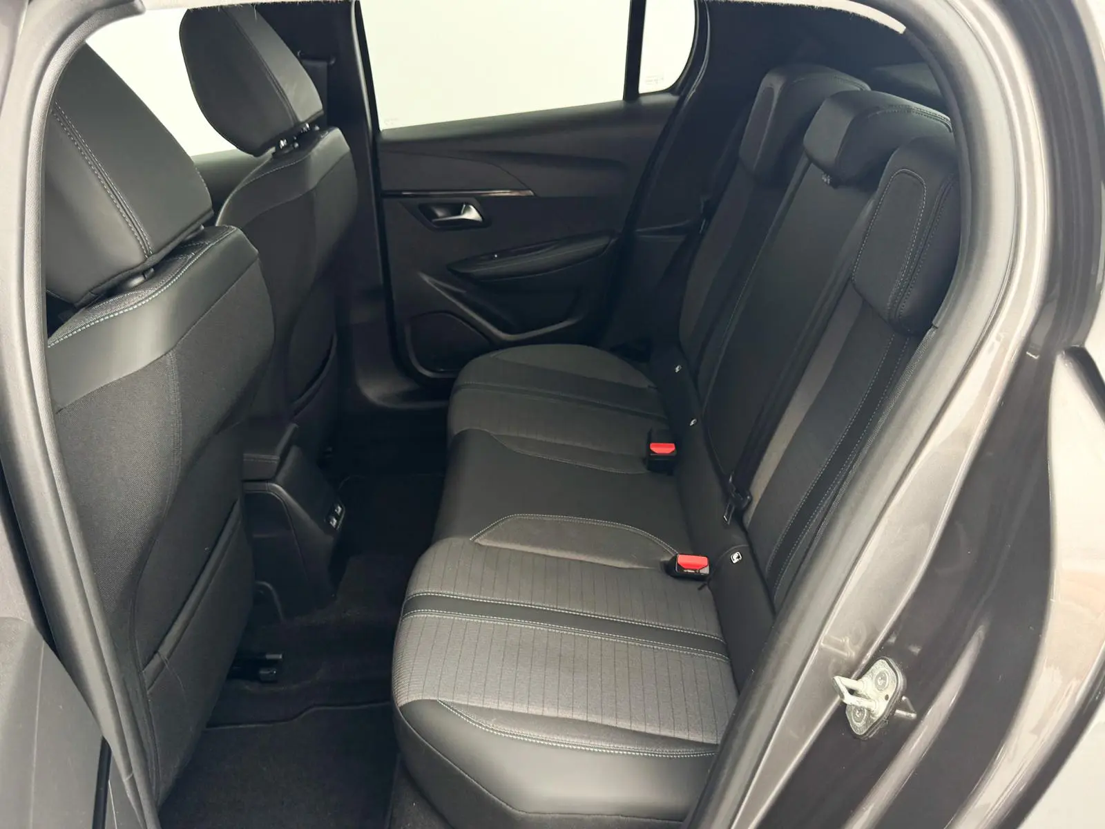 Peugeot 208 1.2 PureTech Allure Pack 10