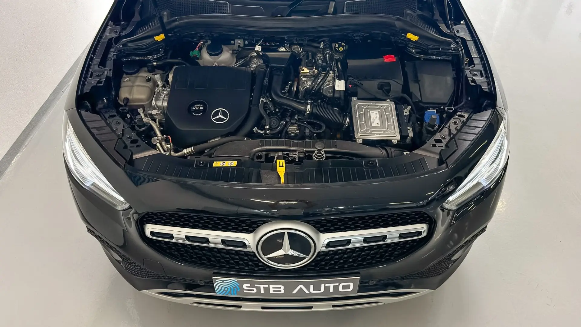 Mercedes-Benz GLA 250 e Progressive 13