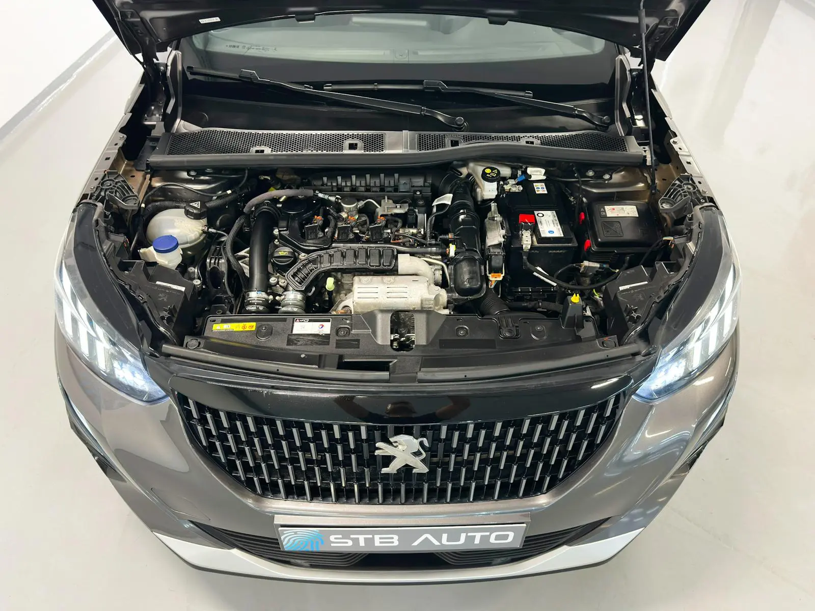 Peugeot 2008 1.2 PureTech GT Line 42