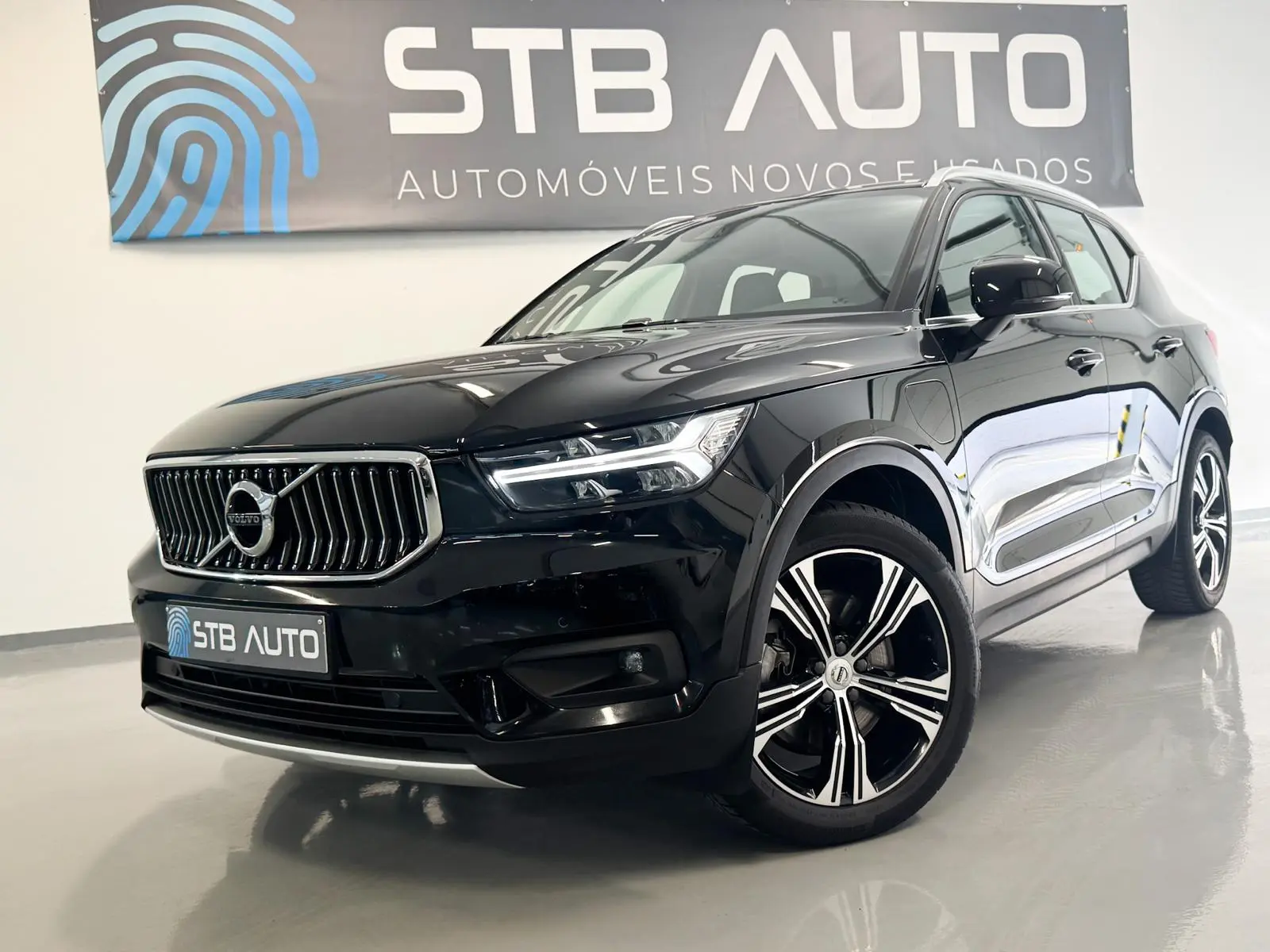 Volvo XC 40 1.5 T5 PHEV Inscription Expression 2