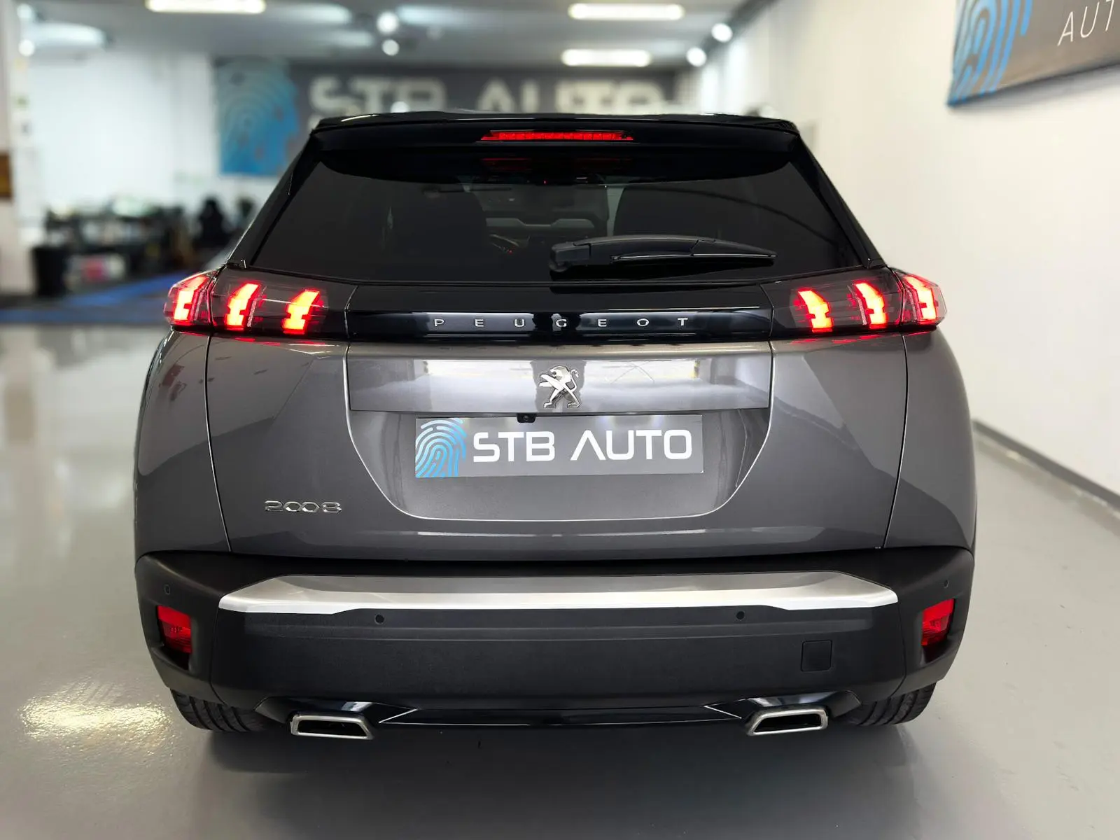 Peugeot 2008 PureTech 130 Stop&Start Allure 18