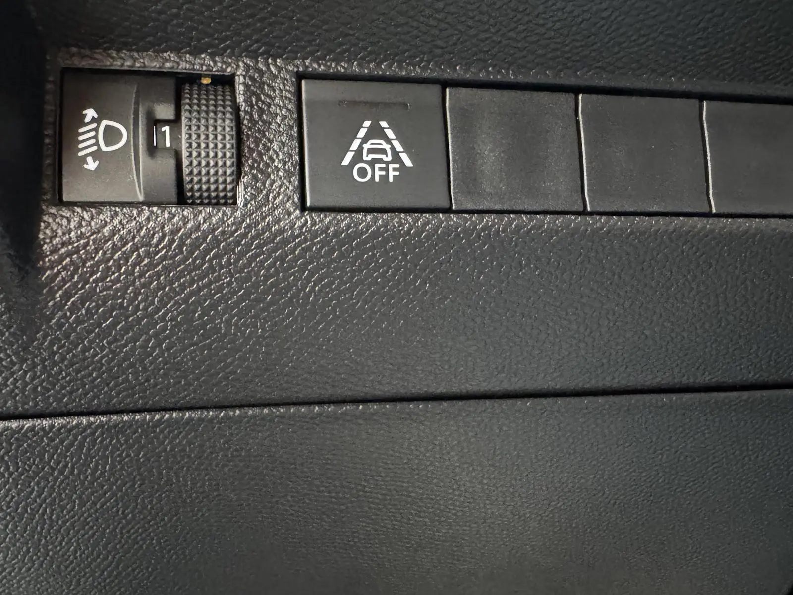 Peugeot 208 1.2 PureTech Allure Pack 31