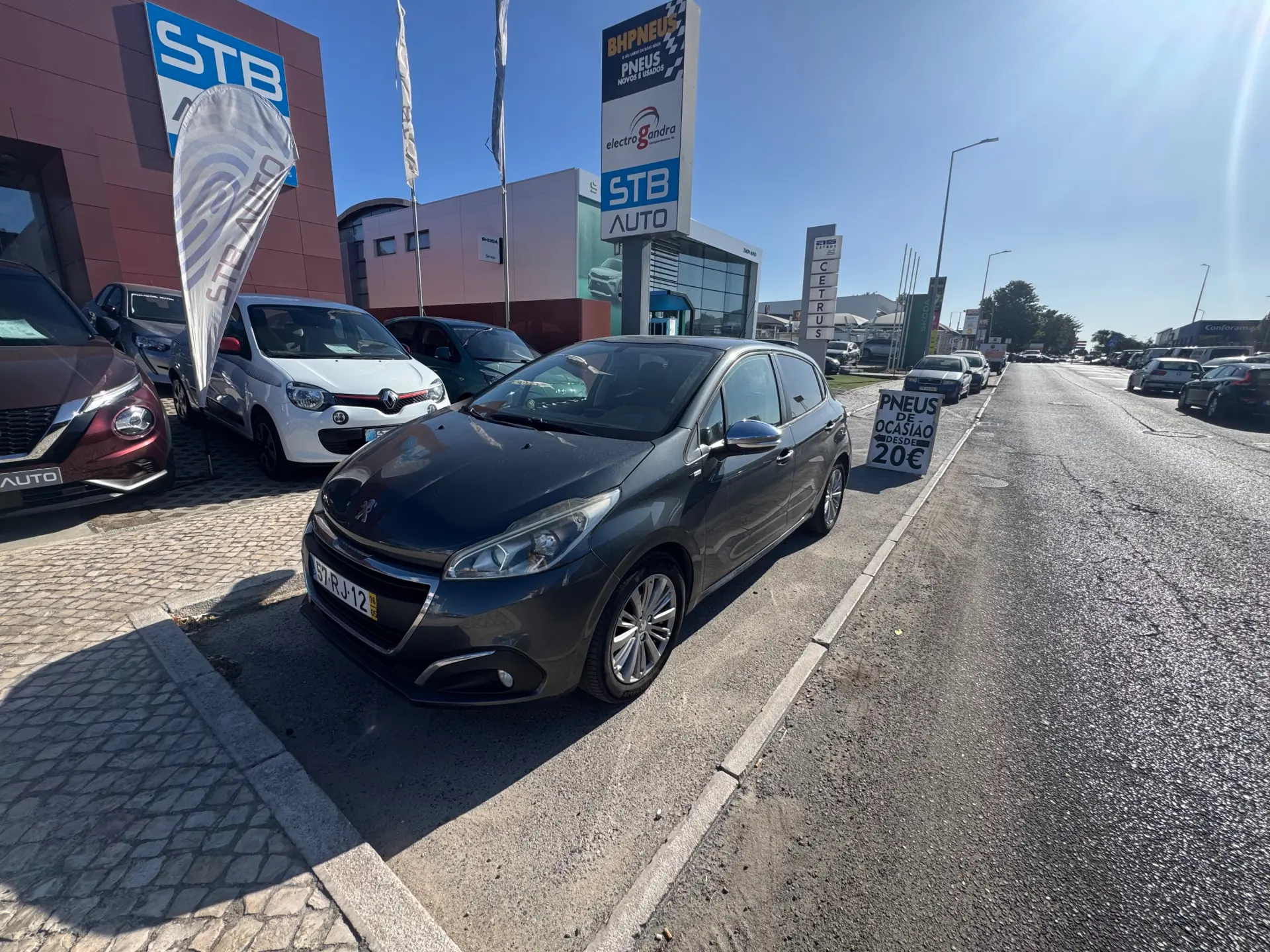Peugeot 208 1.2 PureTech Style 1