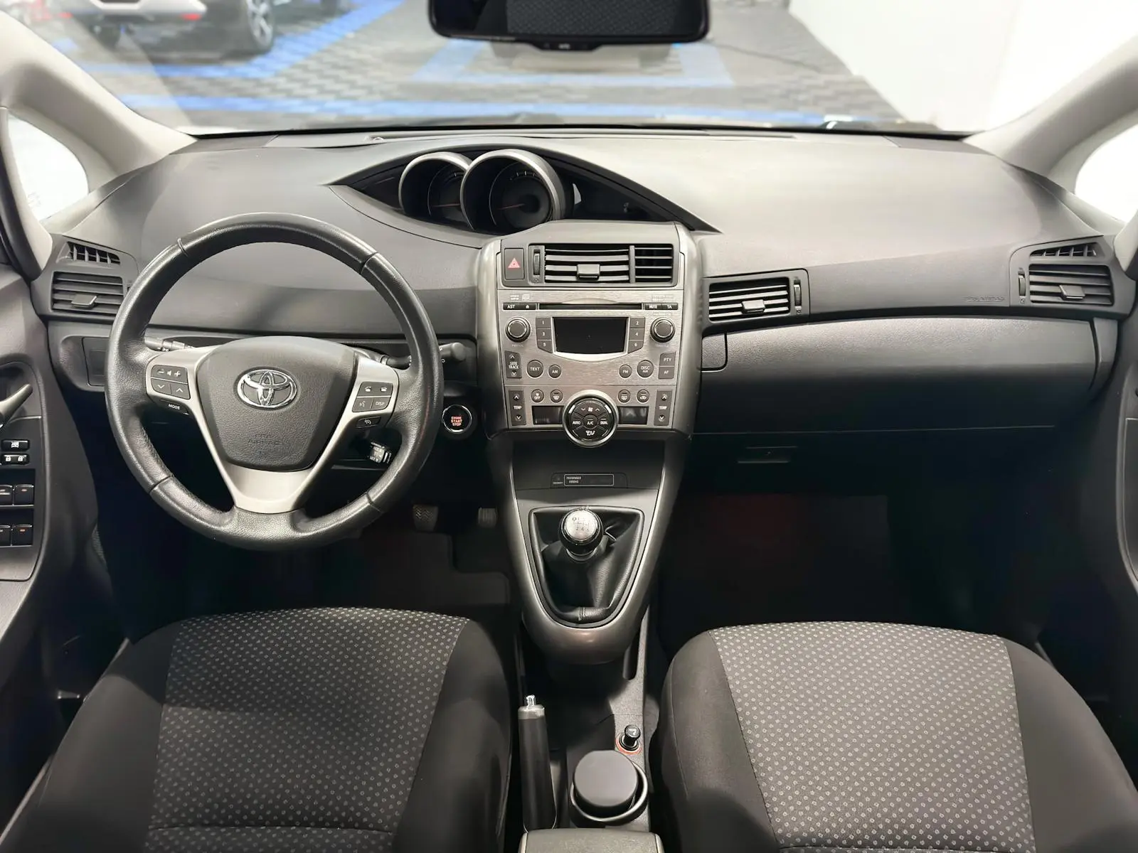 Toyota Verso 2.0 D-4D Energy 13