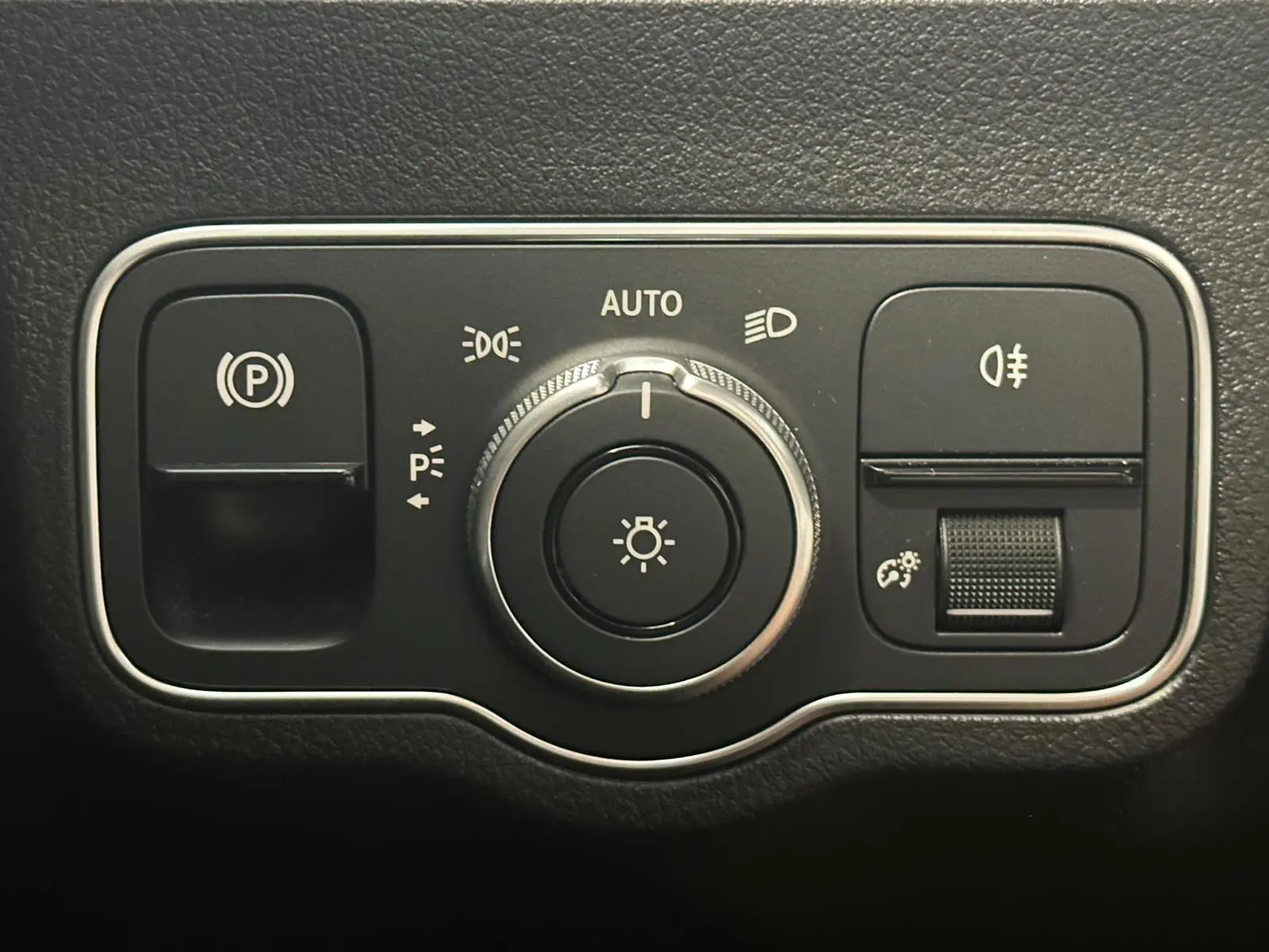 Mercedes-Benz B 180 7G-DCT Progressive 19