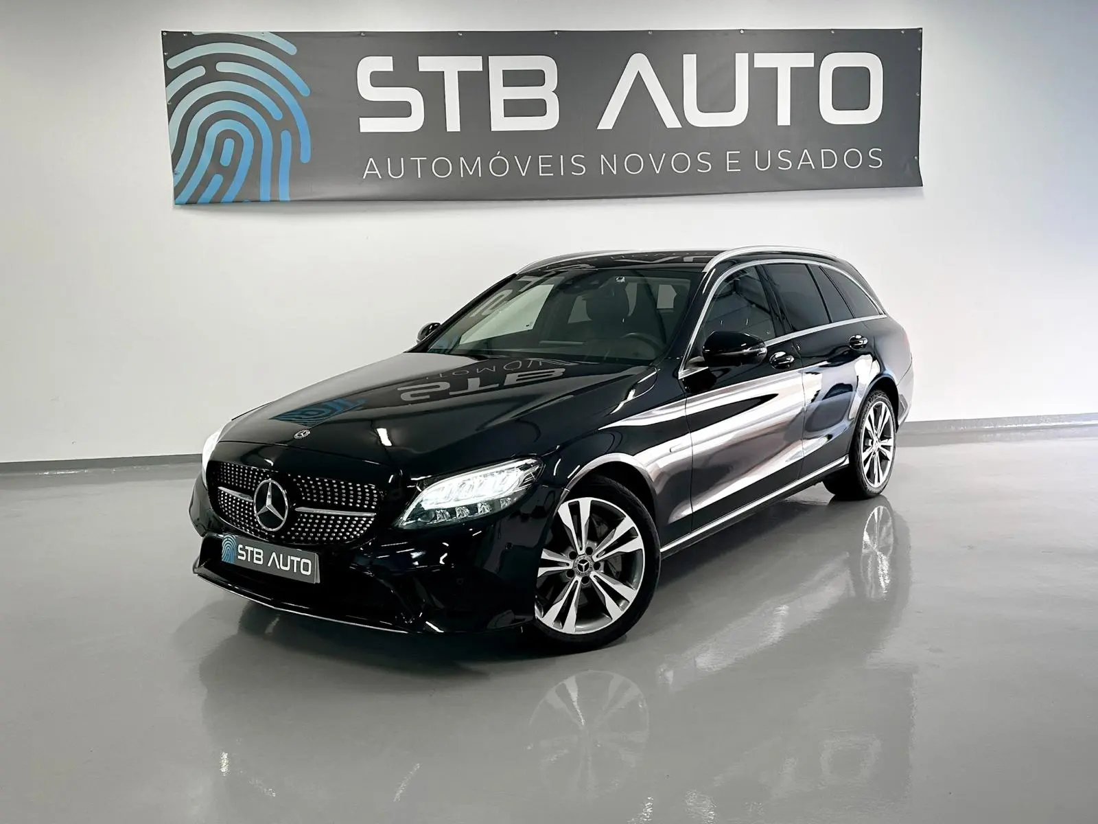 Mercedes-Benz C 300 de T 9G-TRONIC Avantgarde 1