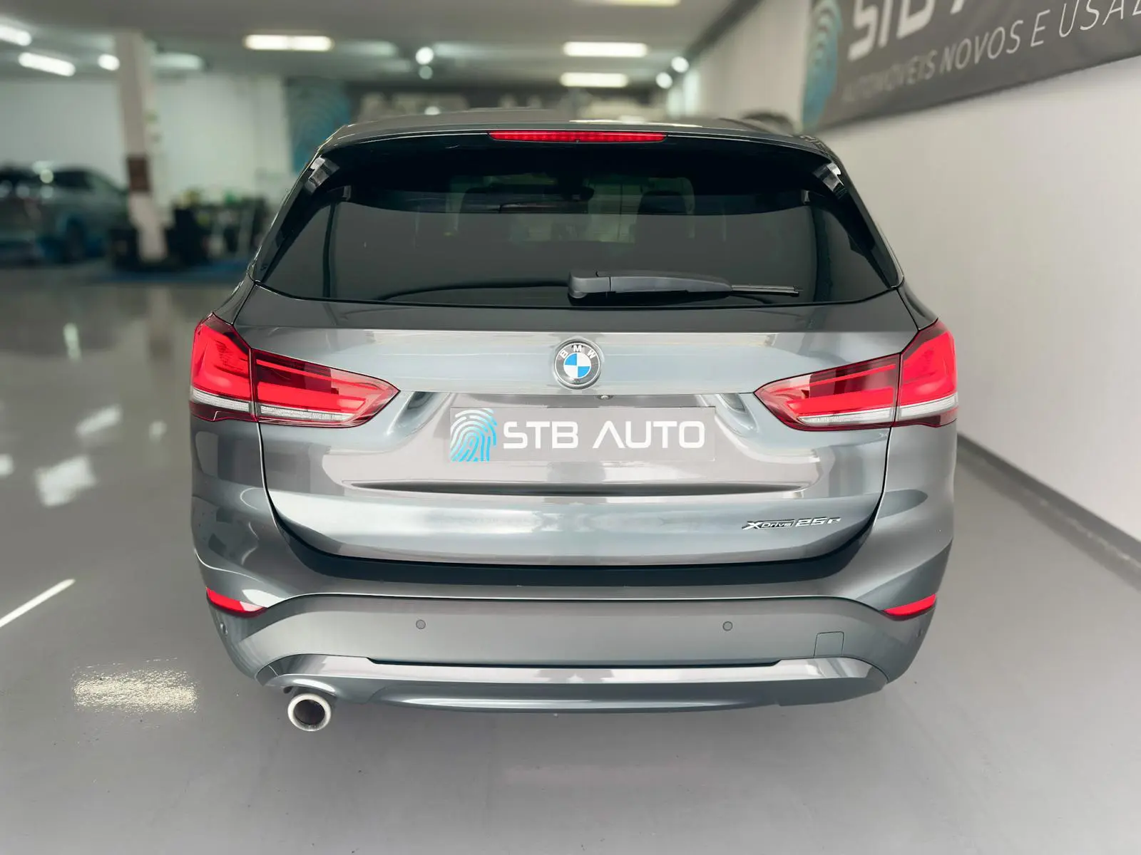 BMW X1 25 e xDrive 8