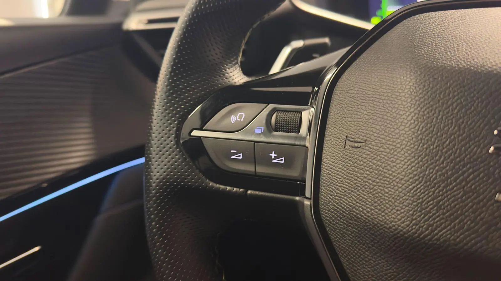 Peugeot 208 1.2 PureTech GT Pack EAT8 28