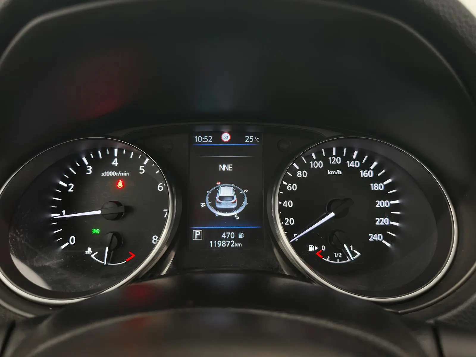 Nissan Qashqai 1.3 DIG-T N-Connecta DCT 36