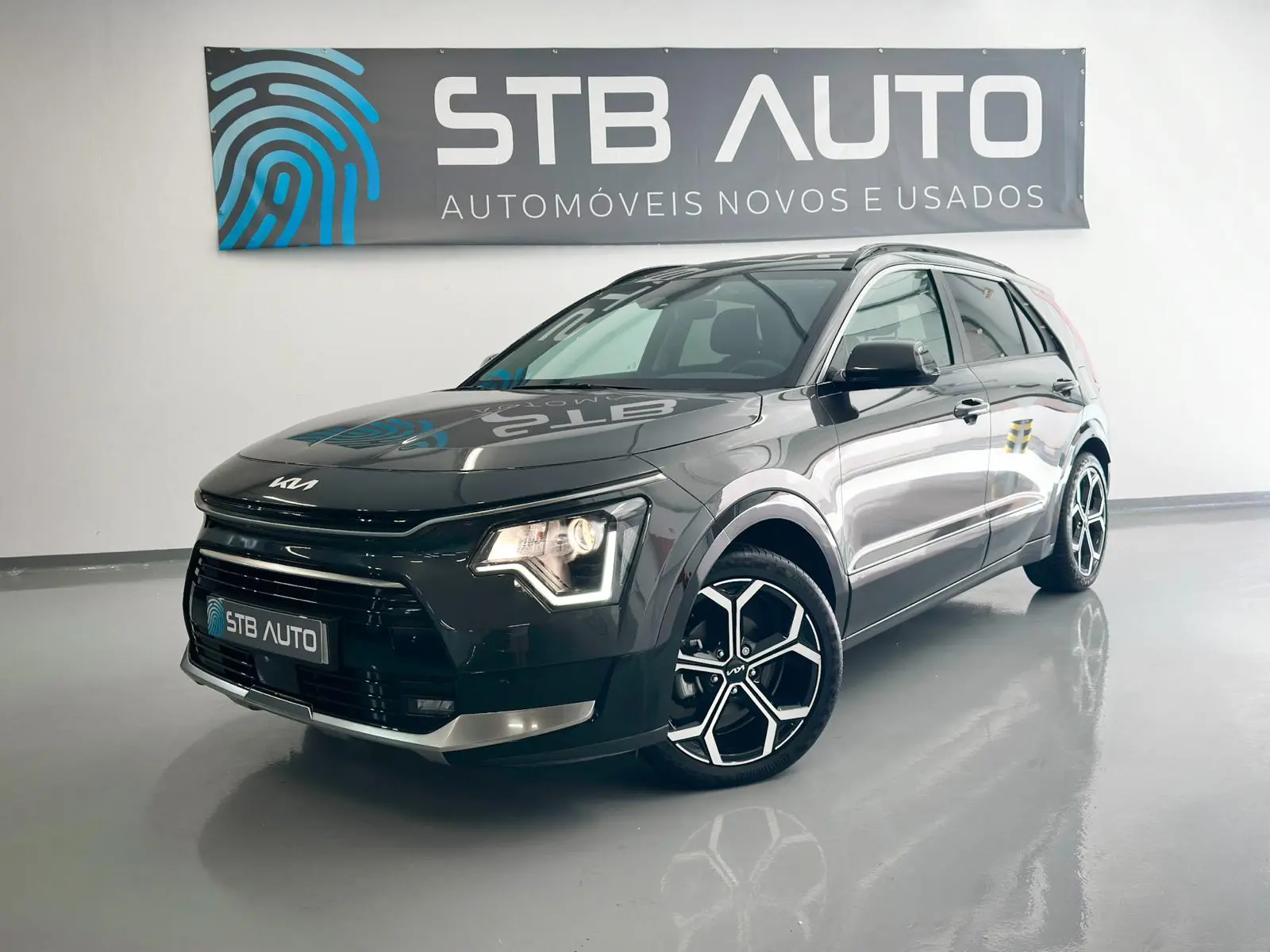 Kia Niro 1.6 GDi HEV Tech 1