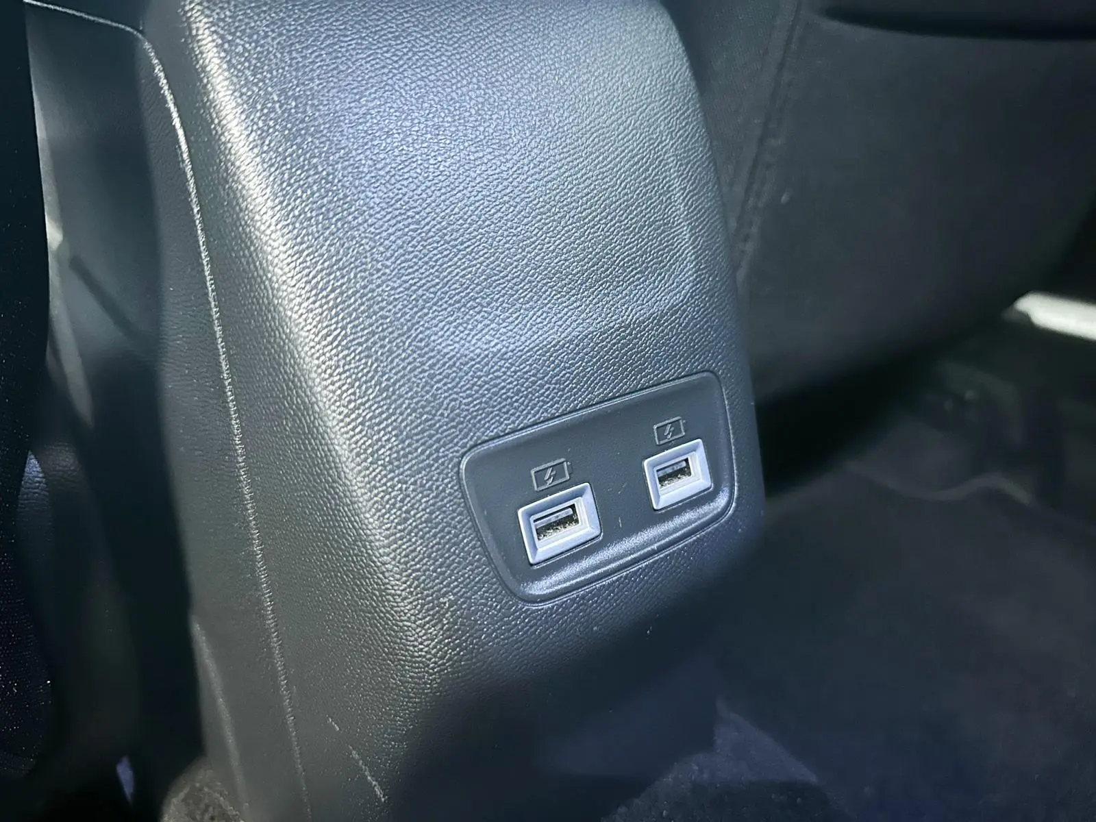 Peugeot 2008 PureTech 130 Stop&Start Allure 36