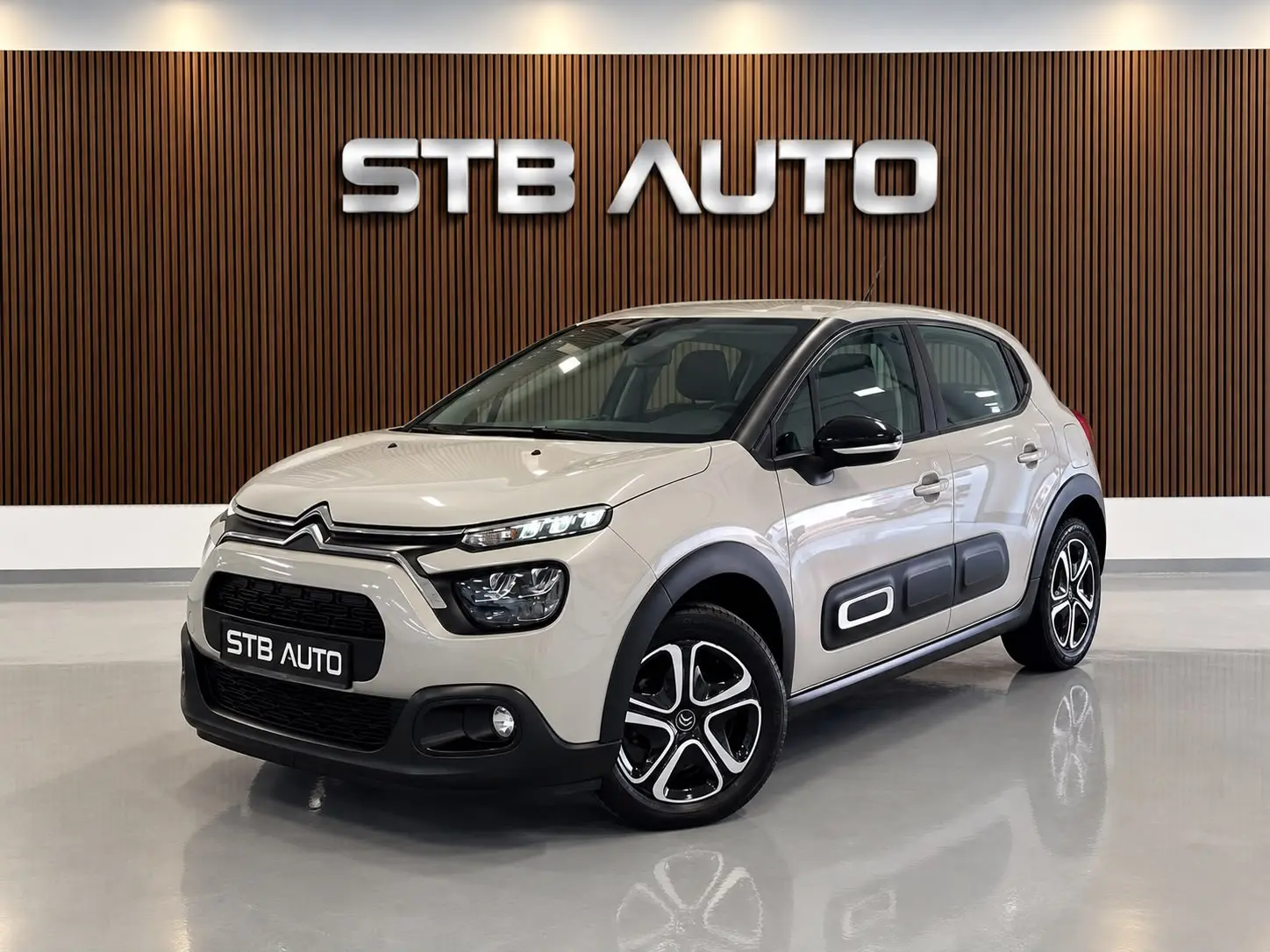 Citroen C3 Pure Tech S&S Feel 1