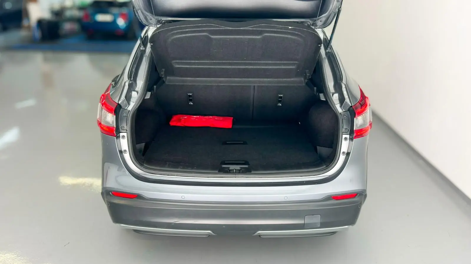 Nissan Qashqai 1.3 DIG-T N-Connecta J18 6