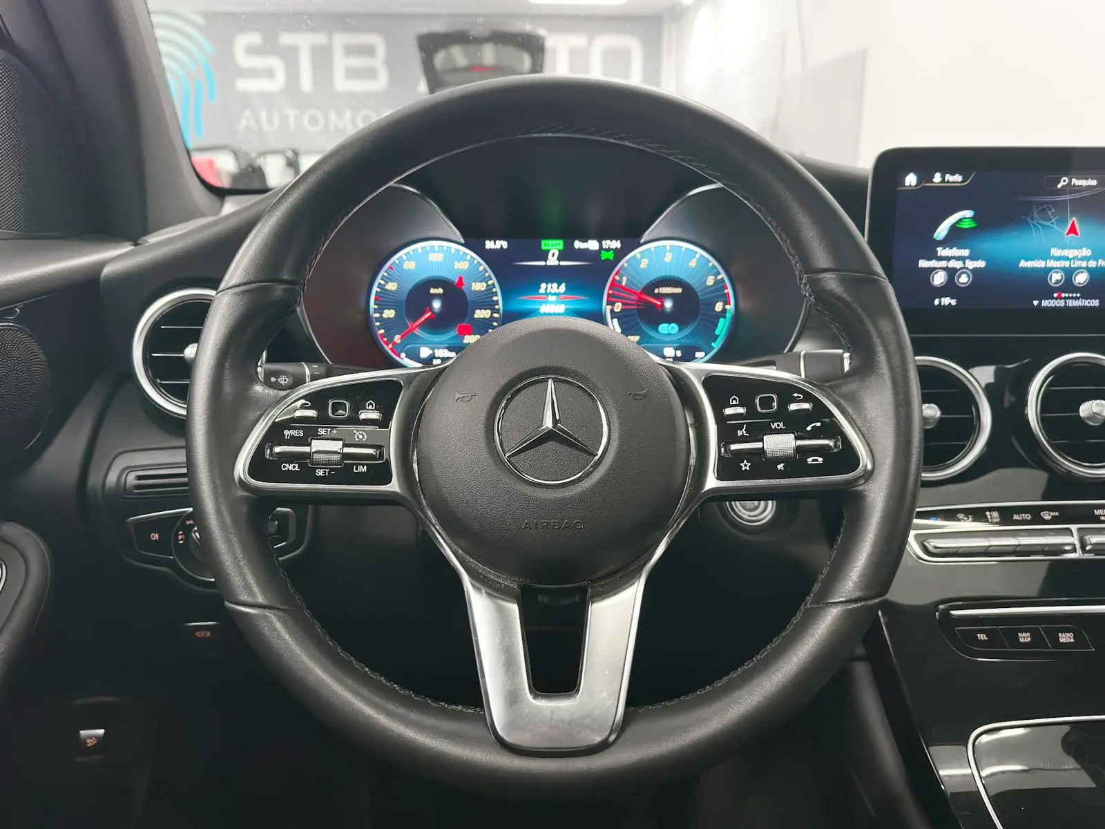 Mercedes-Benz GLC 300 de Coupé 4Matic 10