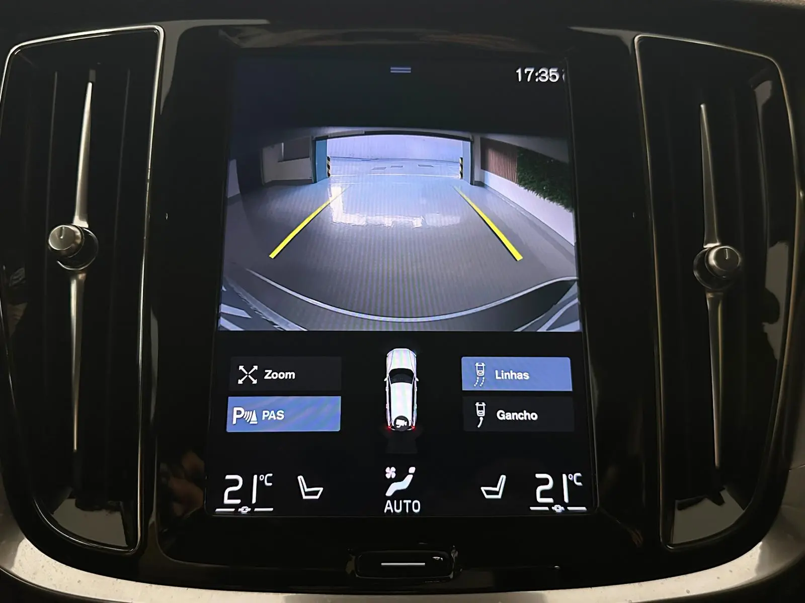 Volvo V60 B4 D Geartronic Momentum Pro 23