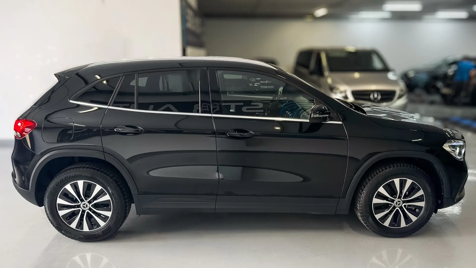 Mercedes-Benz GLA 250 e Progressive 9